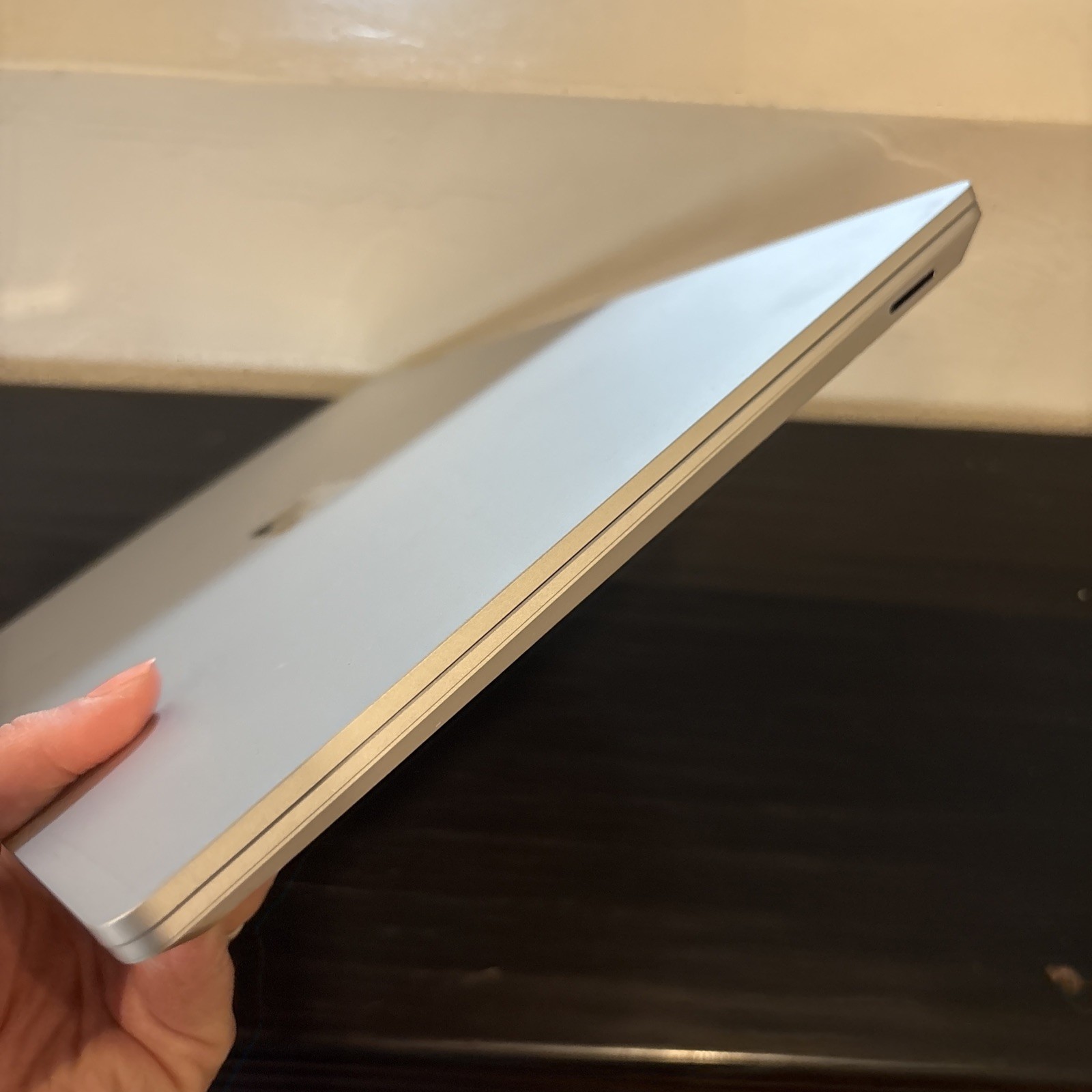 Microsoft Surface Book 3 13.5″ Touchscreen (256GB SSD, Intel Core i7-1065G7,…