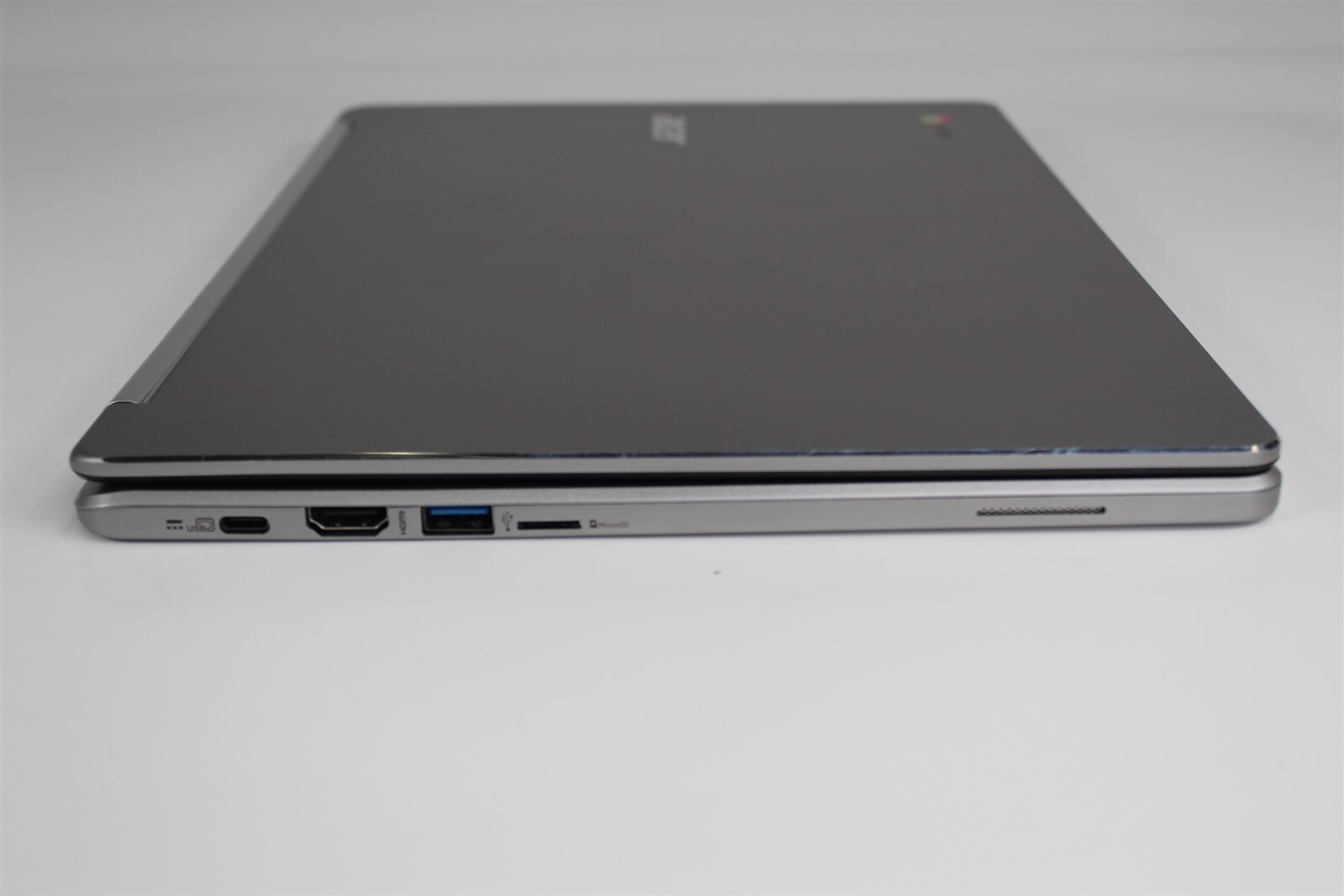Acer R13 2-in-1 Chromebook 13″ Touch 4-Core 4GB RAM 32GB eMMC CB5-312T-K6TF