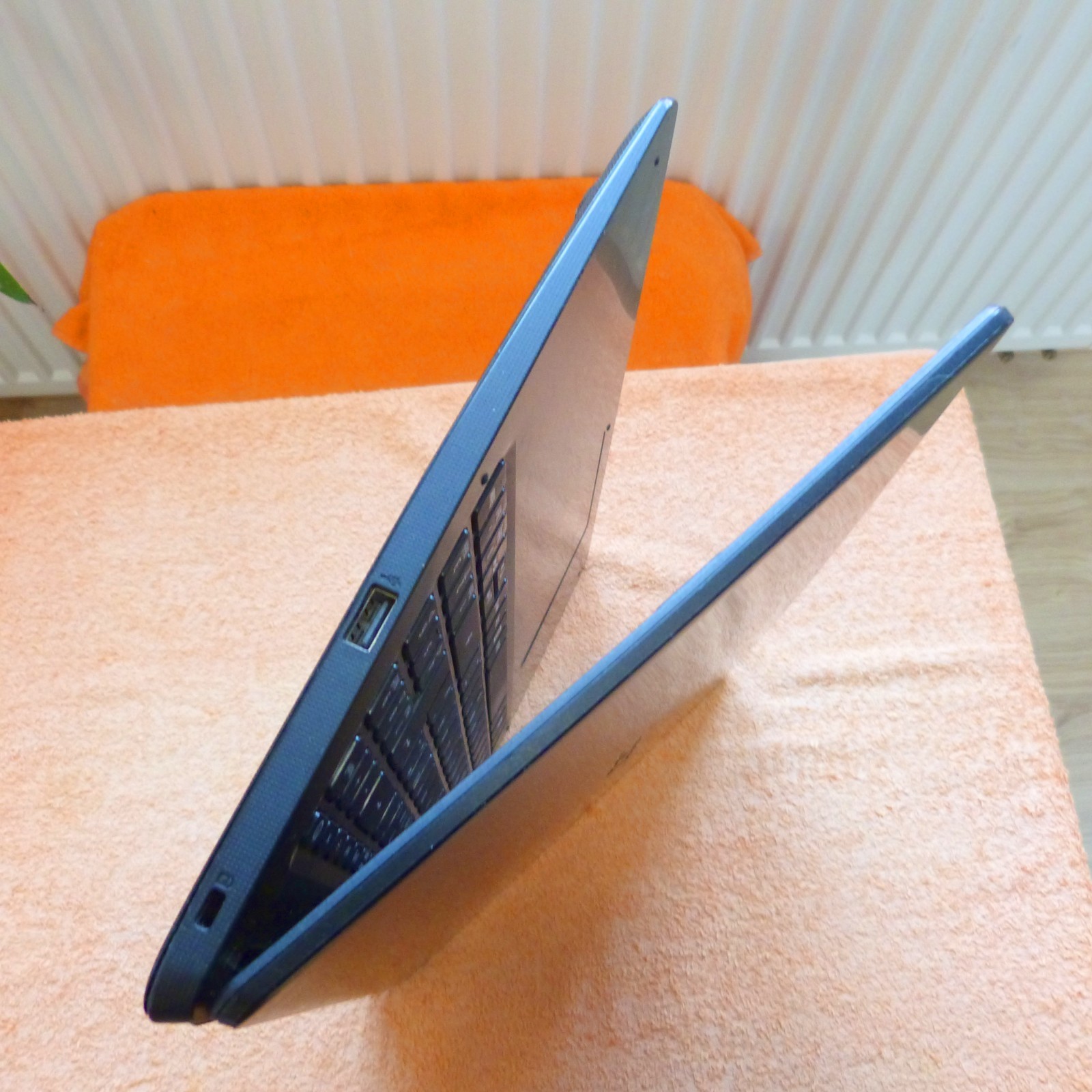 Acer A315 15″ Ultrabook l 8Gen Turbo Intel I Samsung SSD Windows 11 PRO HDMI