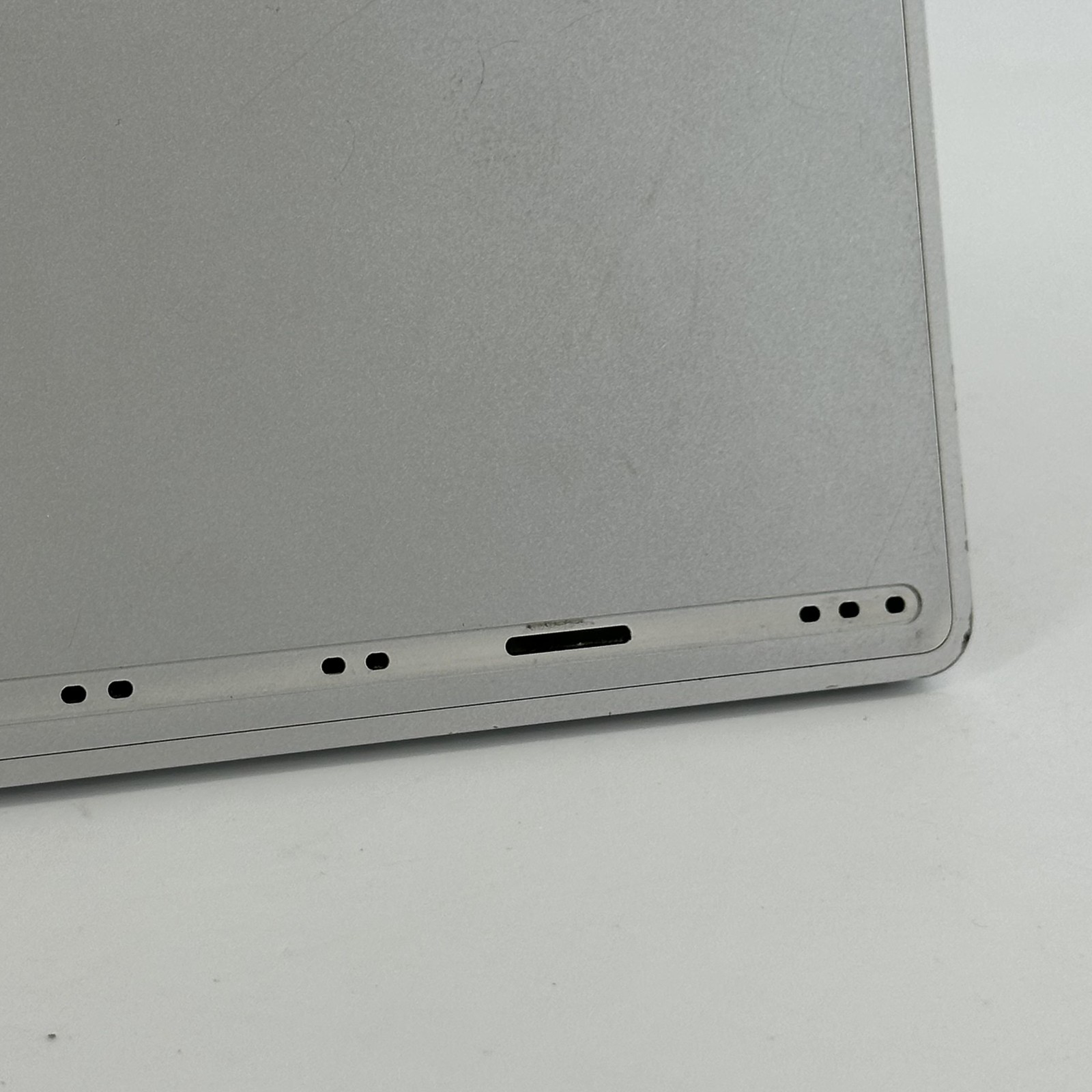 Microsoft Surface Book 2 15 TOUCH i7-8650U 1.90GHz 16GB 256GB SSD BAD BATTERY