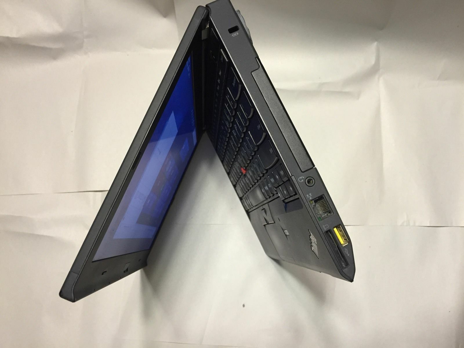 Lenovo Thinkpad X230 i5 256GB SSD 8GB RAM Windows 10 Webcam Bluetooth TN screen