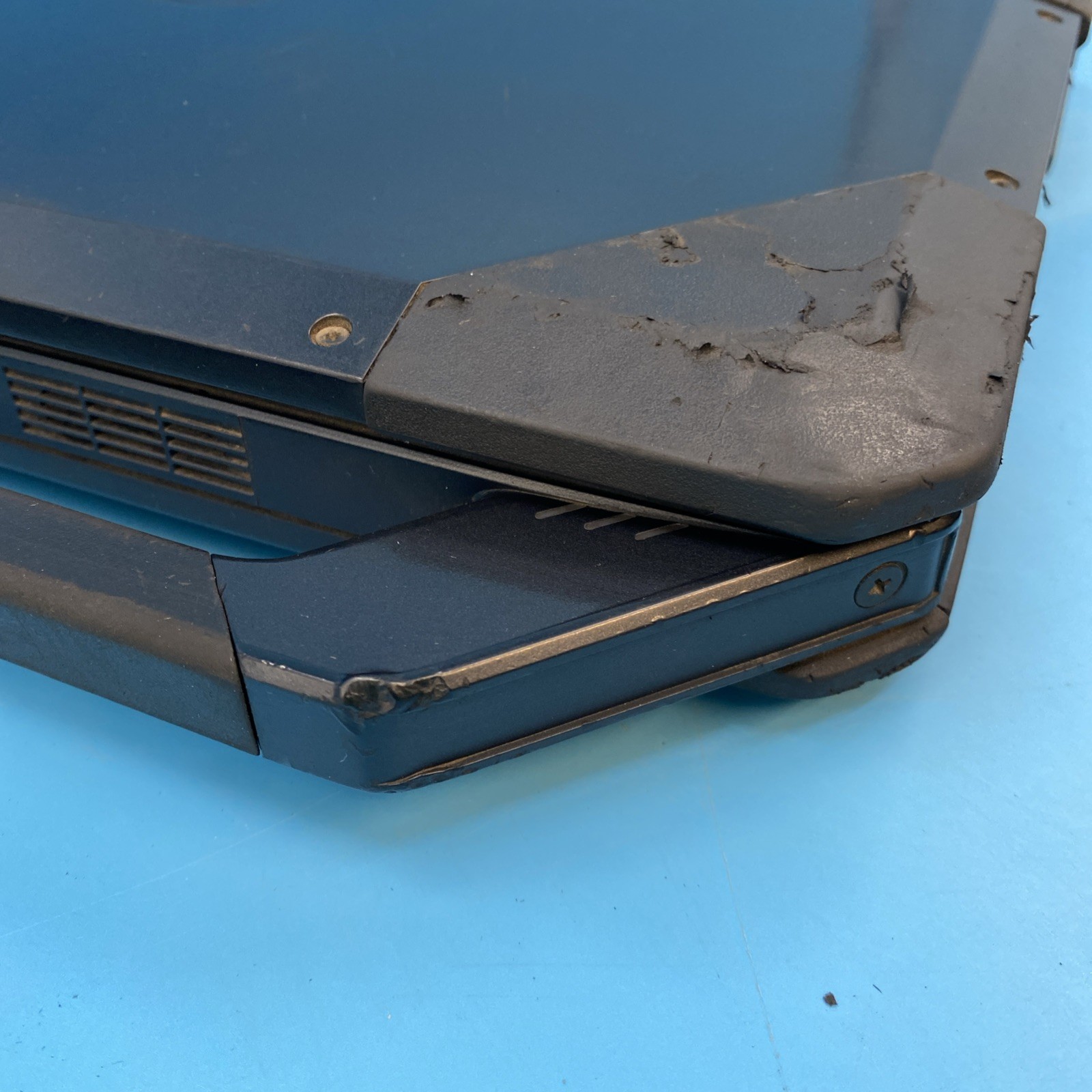 (LOT OF 13) Dell Latitude Rugged Laptops | i5 4TH-8TH | 4-16GB RAM | NO DRIVE/OS