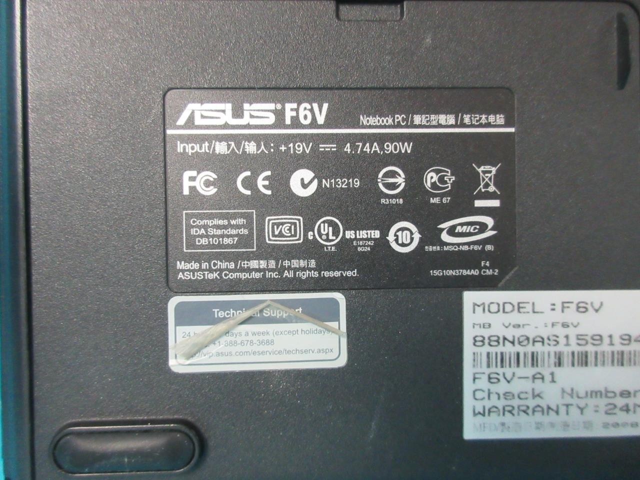 ASUS F6V Laptop DUO P8600 13.3″ WXGA 320GB 4GB Memory