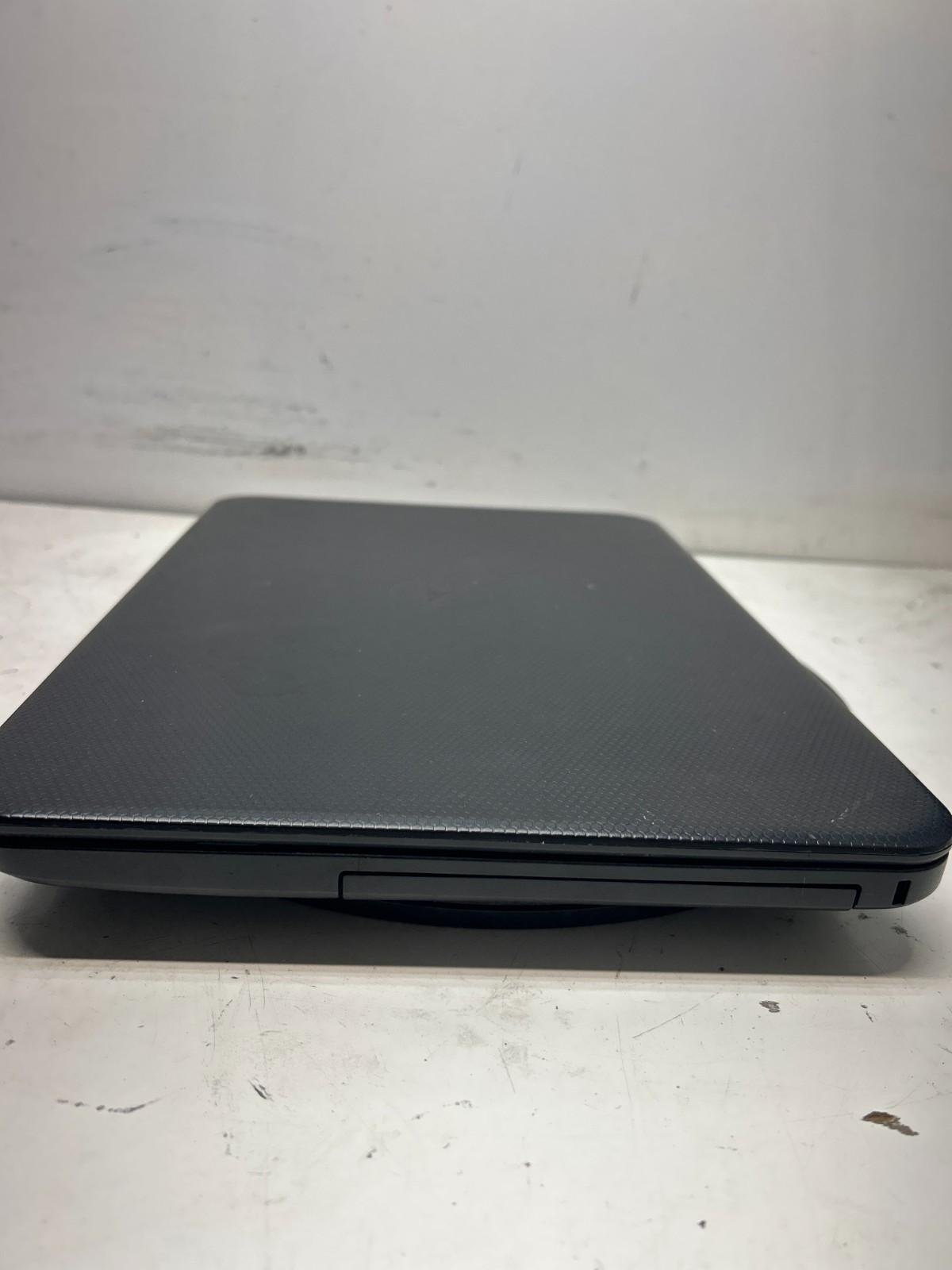Dell Inspiron 3531 Intel Celeron N2830 2.16GHz 4GB NO HDD