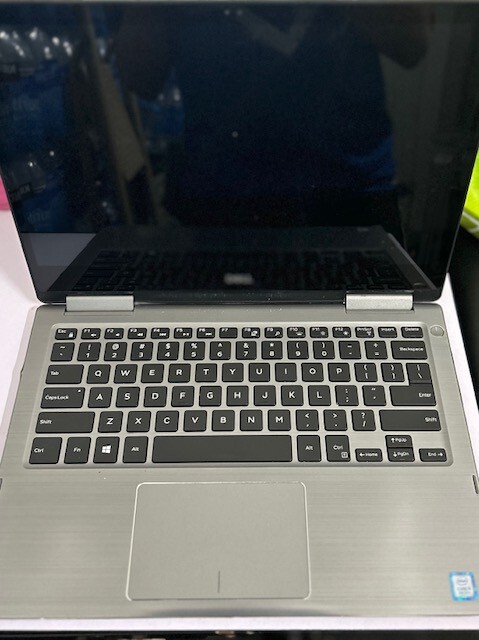 Dell Inspiron 3181 Chromebook 11 N3060 1.6GHz 16GB 4GB ~ GOOGLE PLAY STORE !!!