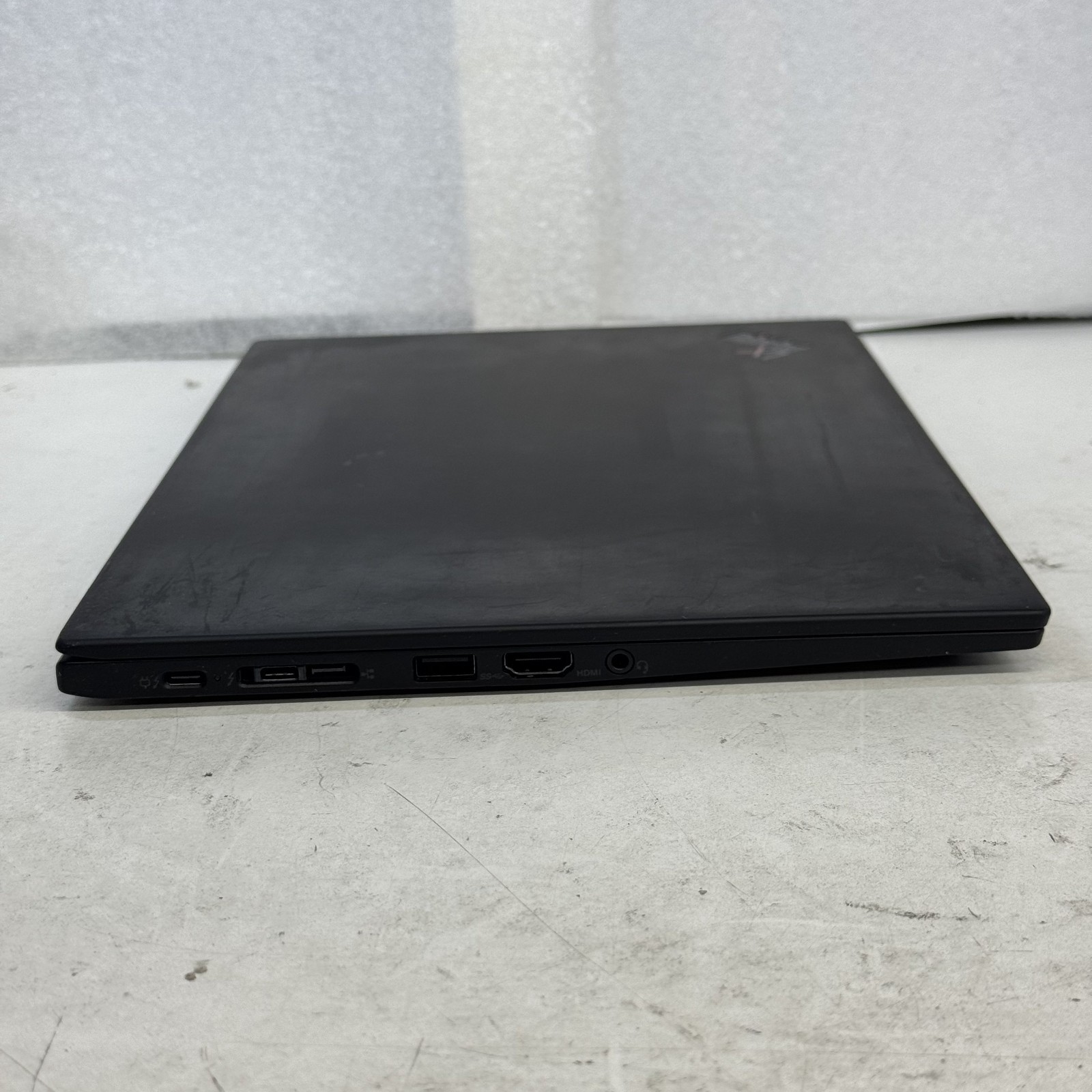 Lenovo ThinkPad X1 Carbon Gen 8 14″ i7-10510U 1.70GHZ 16GB RAM 1TB SSD #TP48