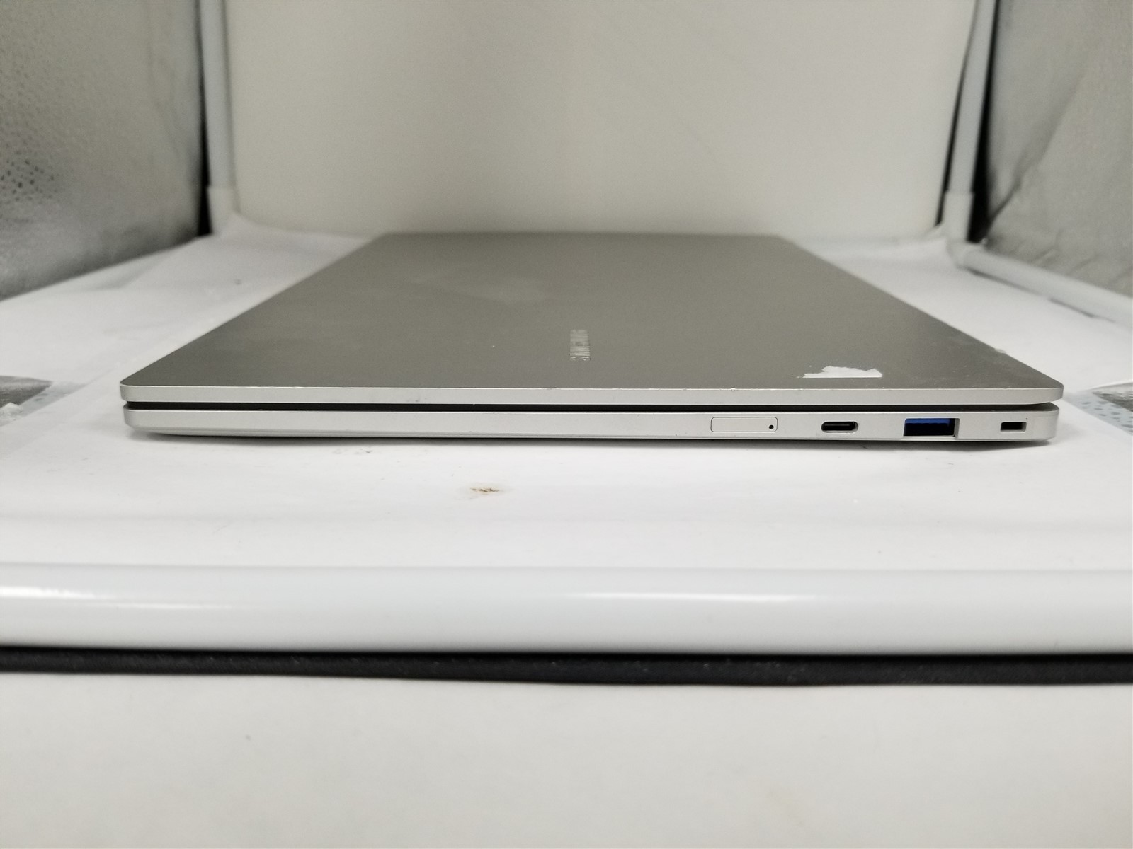 Samsung Galaxy Book Go Snapdragon Gen 2 14″ 8GB/128GB Silver VF6336