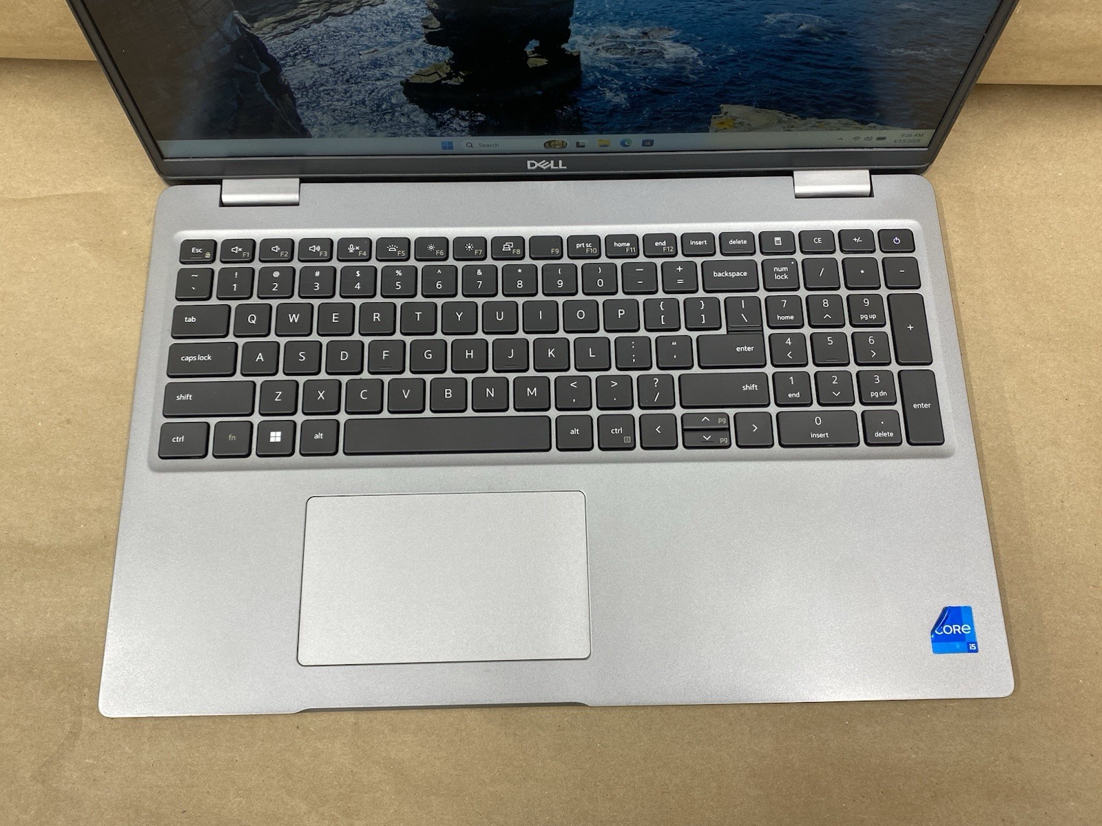 Dell Latitude 5520 – 15.5′ FHD – i5-1135G7 – 8GB – 256GB SSD – Win 11 Pro