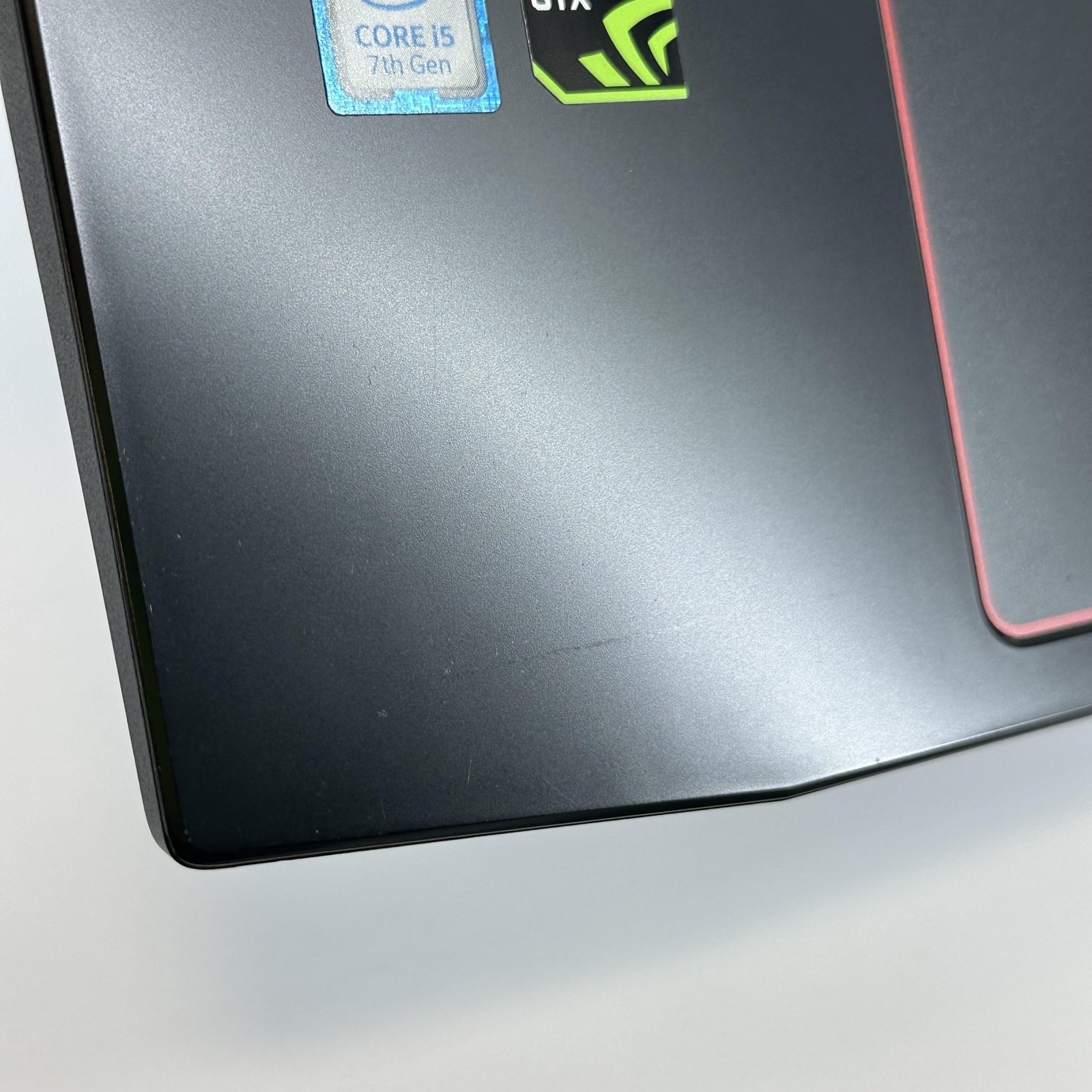 Acer Nitro 5 15.6 FHD i5-7300HQ 2.50GHz 16GB 256GB SSD/1TB HDD GTX 1050 Ti Good