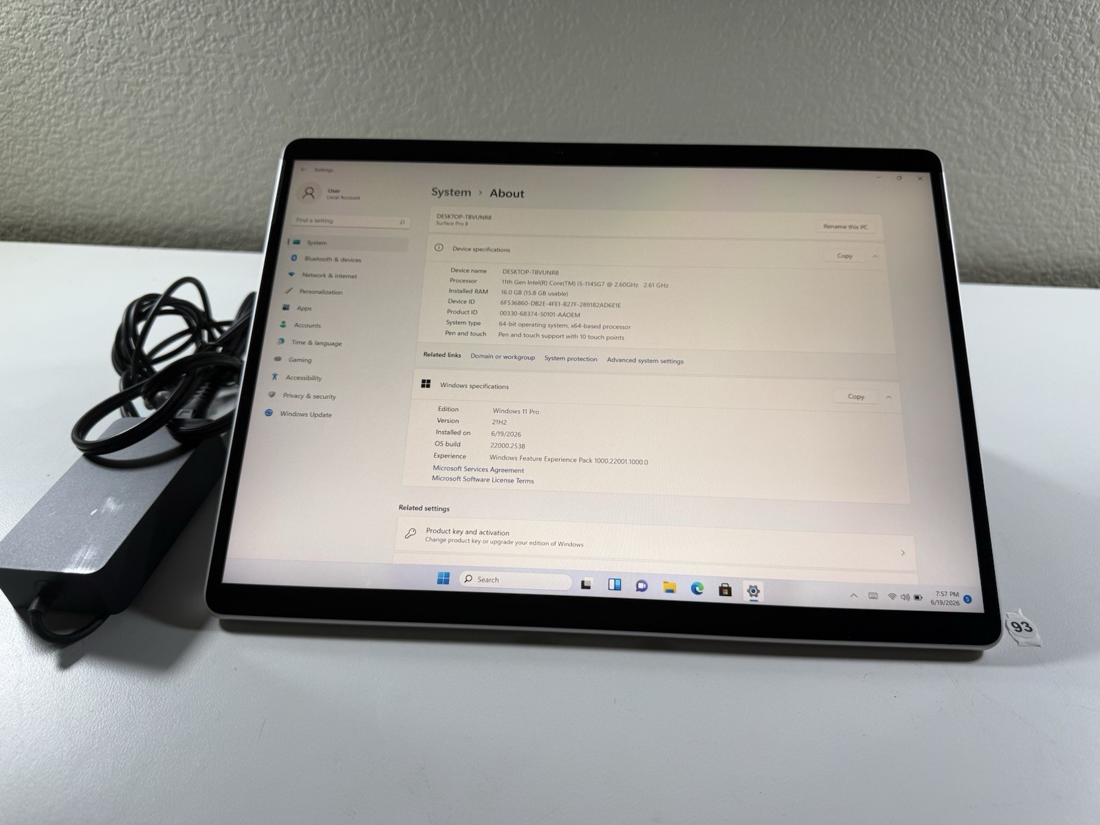 Microsoft Surface Pro 8 (1982) i5-1145G7 – 16GB RAM – 256GB 120Hz – Win 11 Pro