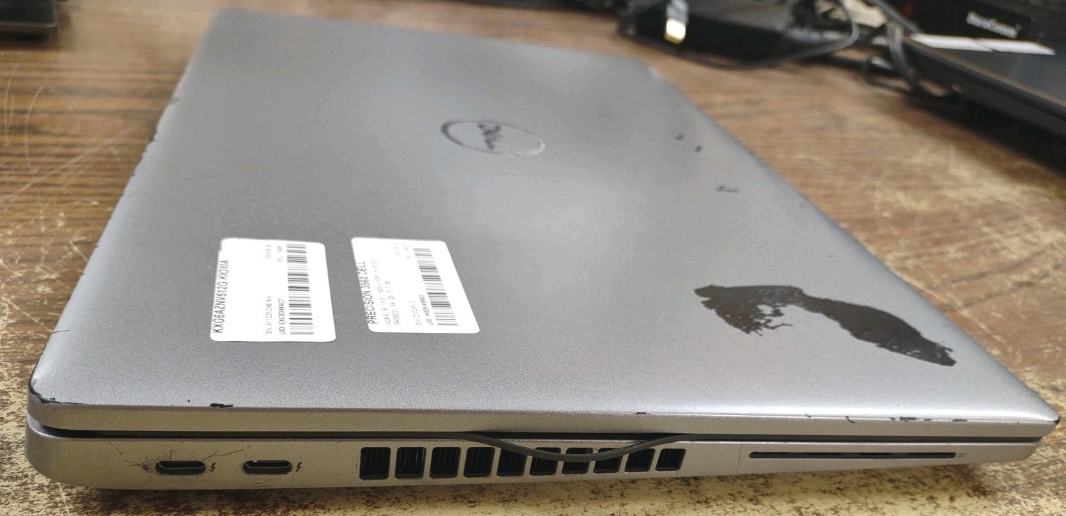 Dell Precision 3560 Workstation: 15.6″ FHD, W/ i5-1135G7, 16GB, 512GB.
