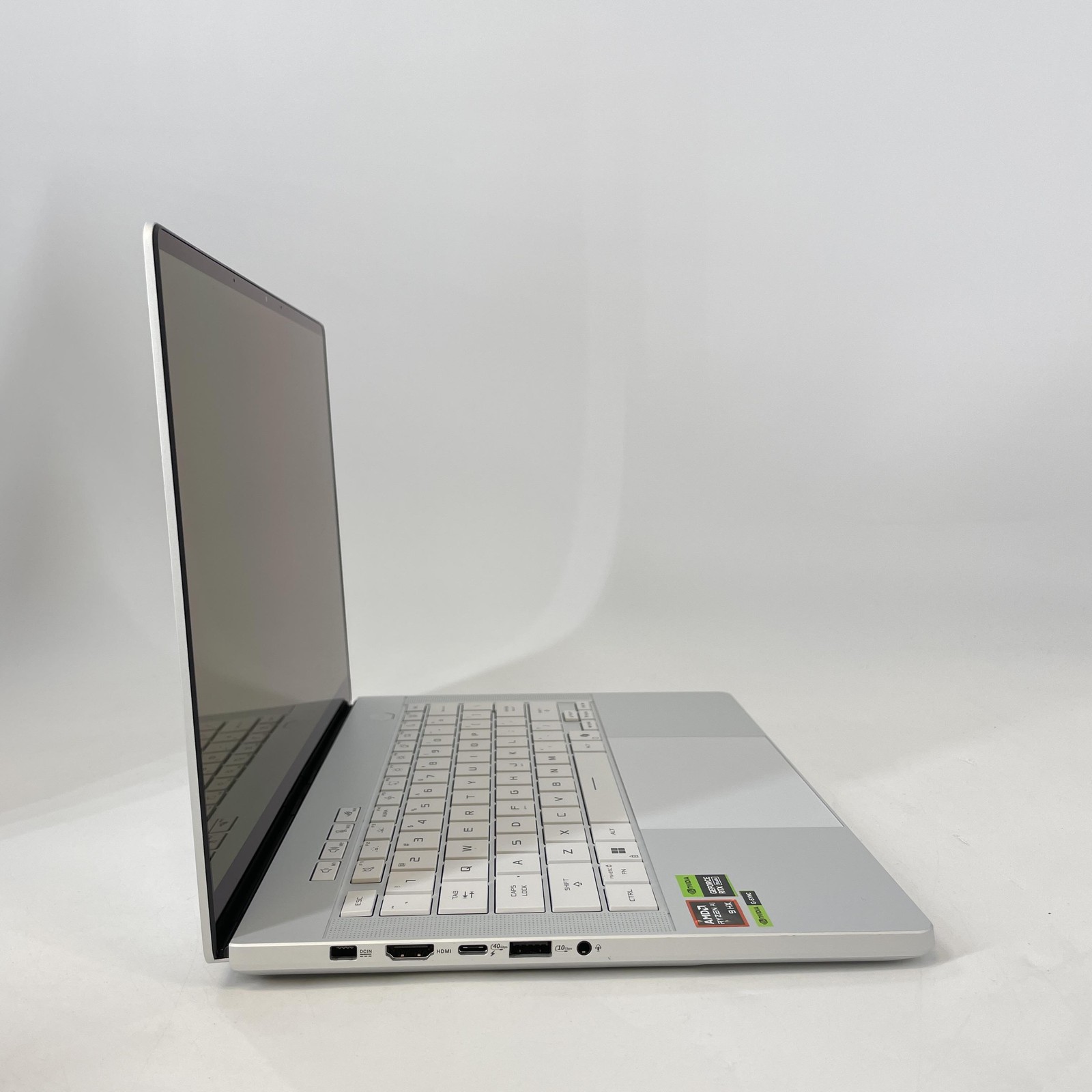 Asus ROG Zephyrus G14 GA403 QHD+ 2.0 GHz Ryzen AI 9 HX 370 32GB 2TB SSD RTX 5080
