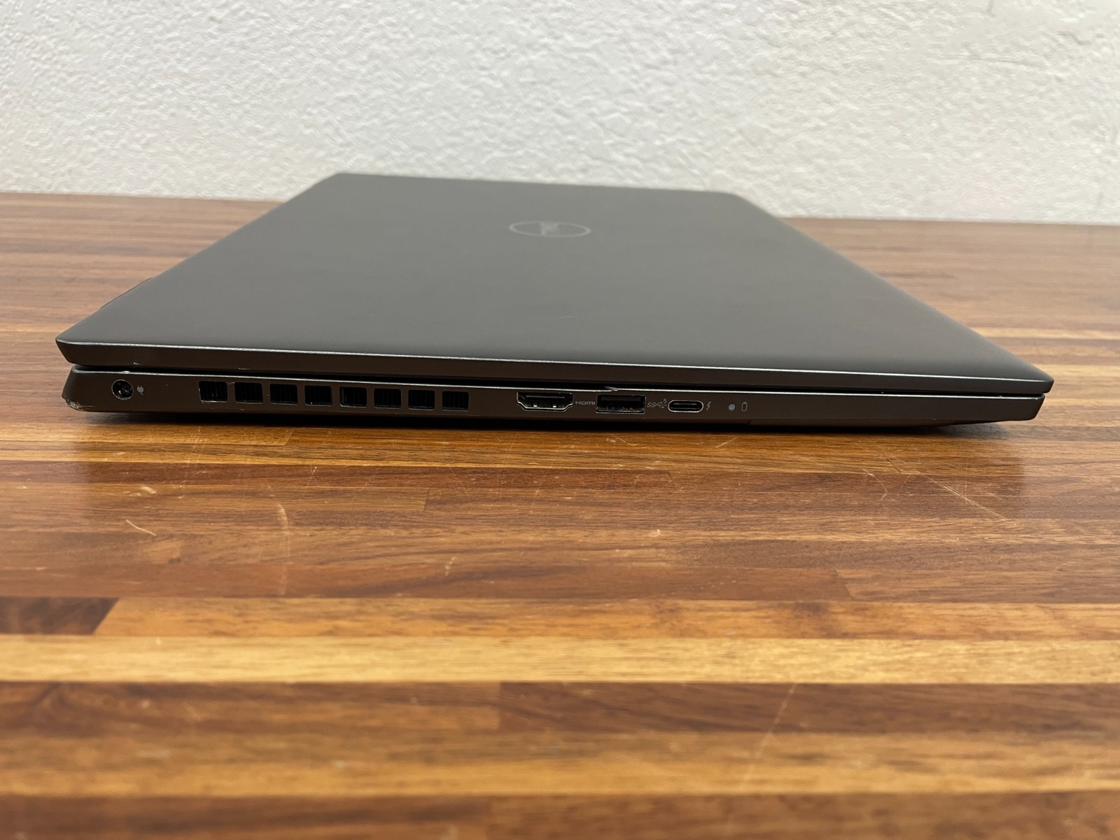 Dell Vostro 7620 16″ i7-12700H 16GB RAM 1TB SSD RTX 3050 Ti Win 11 Pro