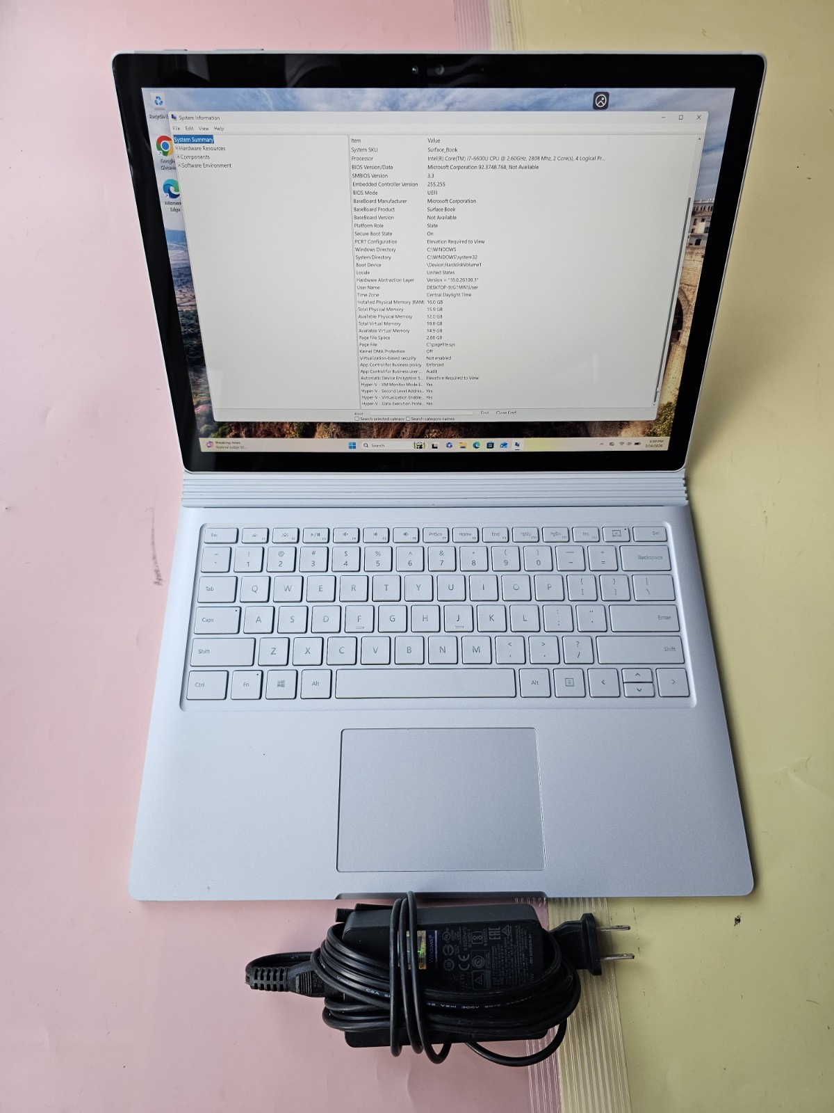 Microsoft Surface 1703 Core i7-6600U 16GB RAM 512GB SSD NVIDIA BACKLIT 3000×2000