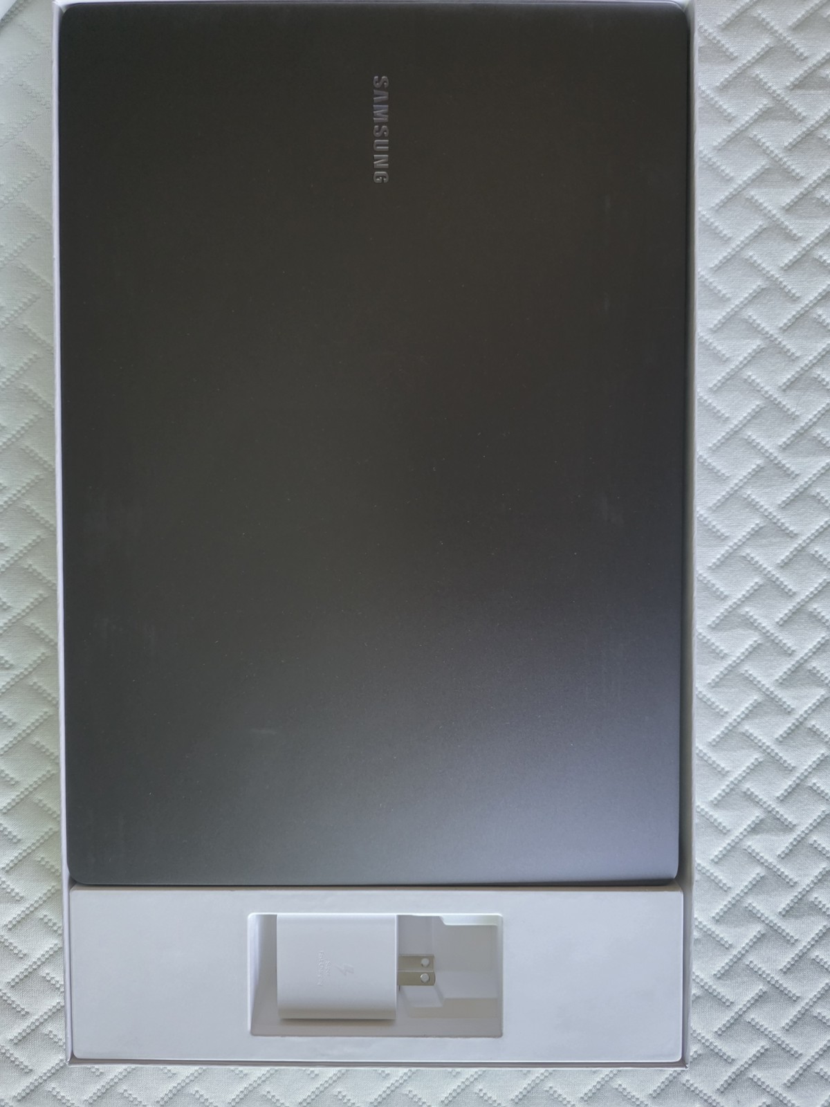 Samsung Galaxy Book5 Pro 16 Inch Intel Core Ultra 7 16GB 1TB SSD Gray Touch New