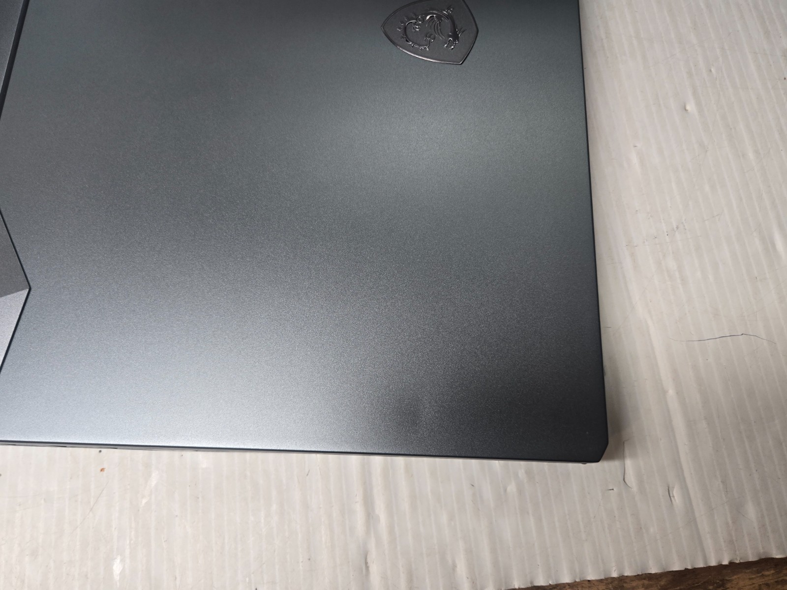MSI Raider GE66 12UGS-602 15.6- i7-12700H – 3070 Ti – 16gb RAM – 1TB + 512GB SSD