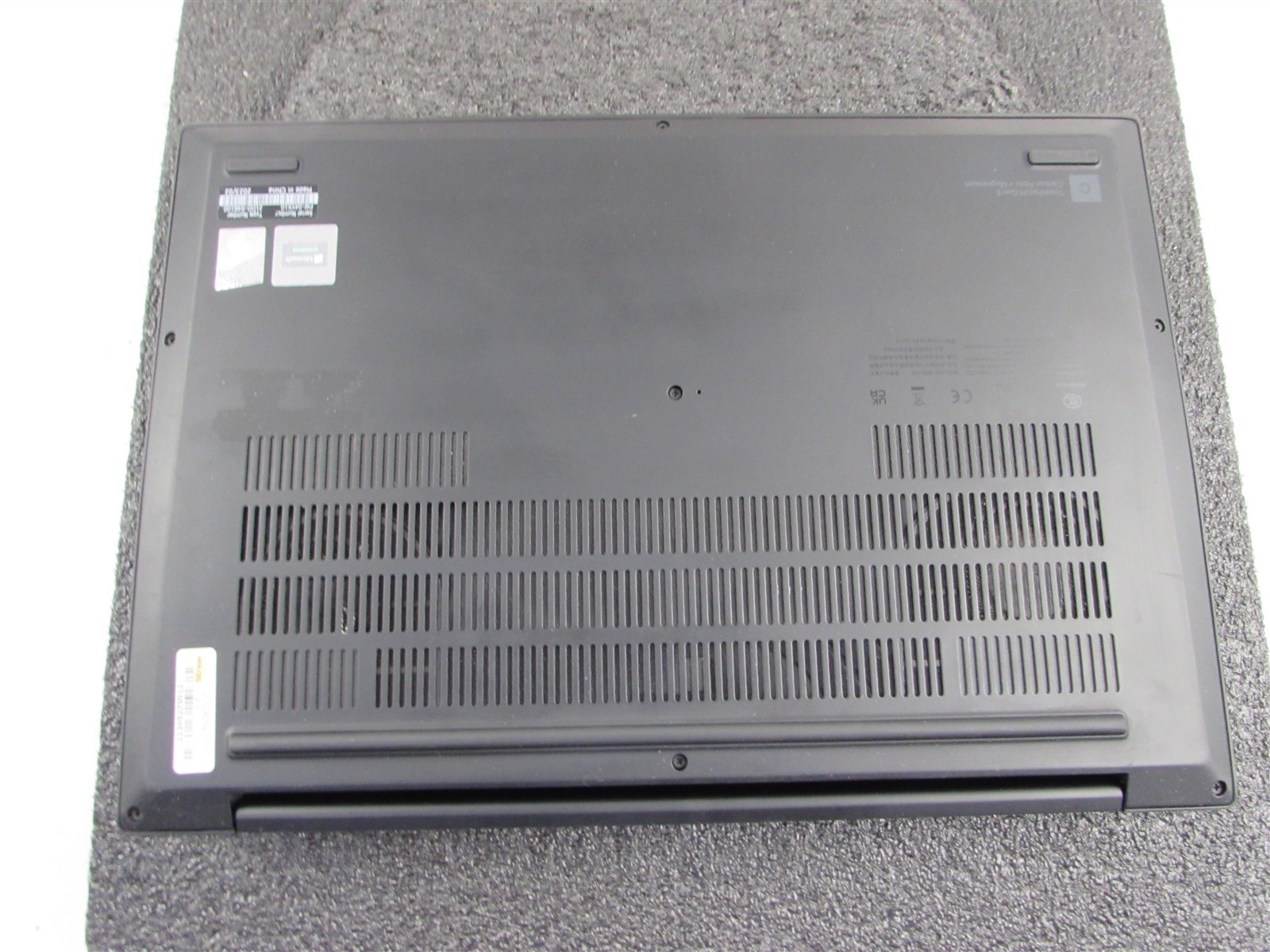 LENOVO THINKPAD P1 (GEN 5) FHD CORE I7-12800H 1TB 32GB RAM RTX A1000 WIN 11