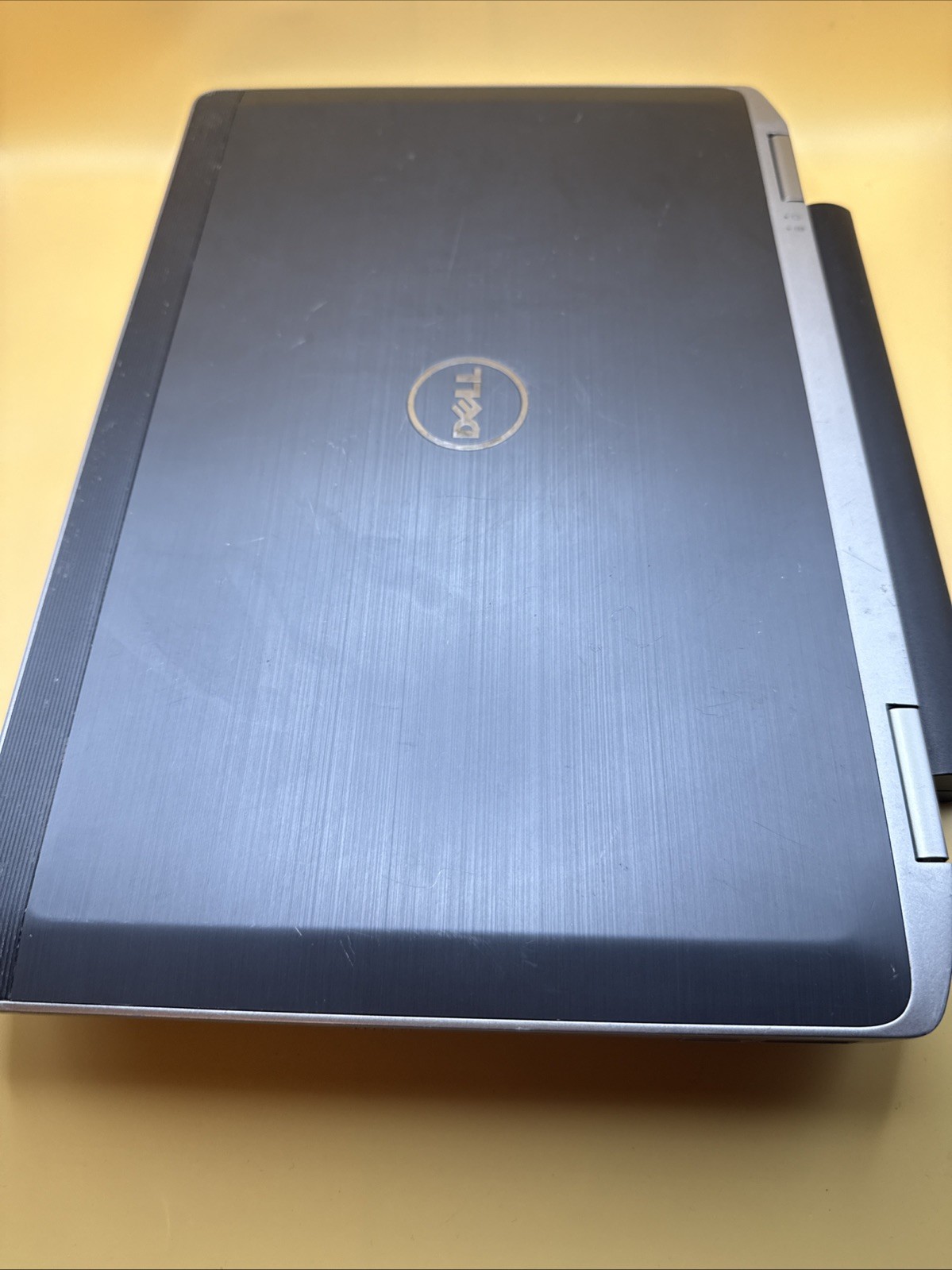 DELL LATITUDE E6320 Laptop w/ Intel Core i5-2520M 2.50 GHZ + 8 GB Parts Only