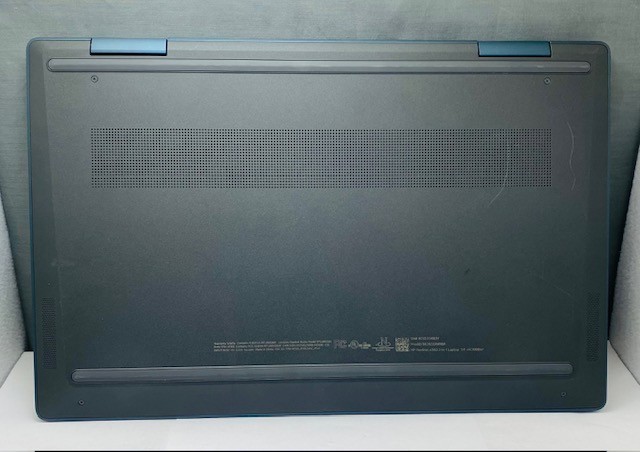 HP Pavilion x360 14-ek2000nr Windows 11 Home 256GB 2-in-1 Touchscreen Laptop