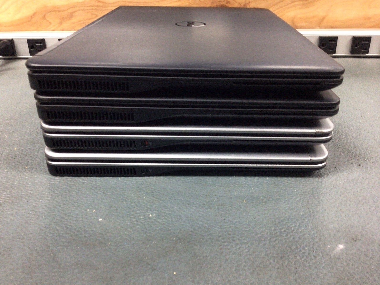 Lot 4x Dell Latitude E7240/E7250 | i7-4th/5th | 8gb Ram | No Drives/OS
