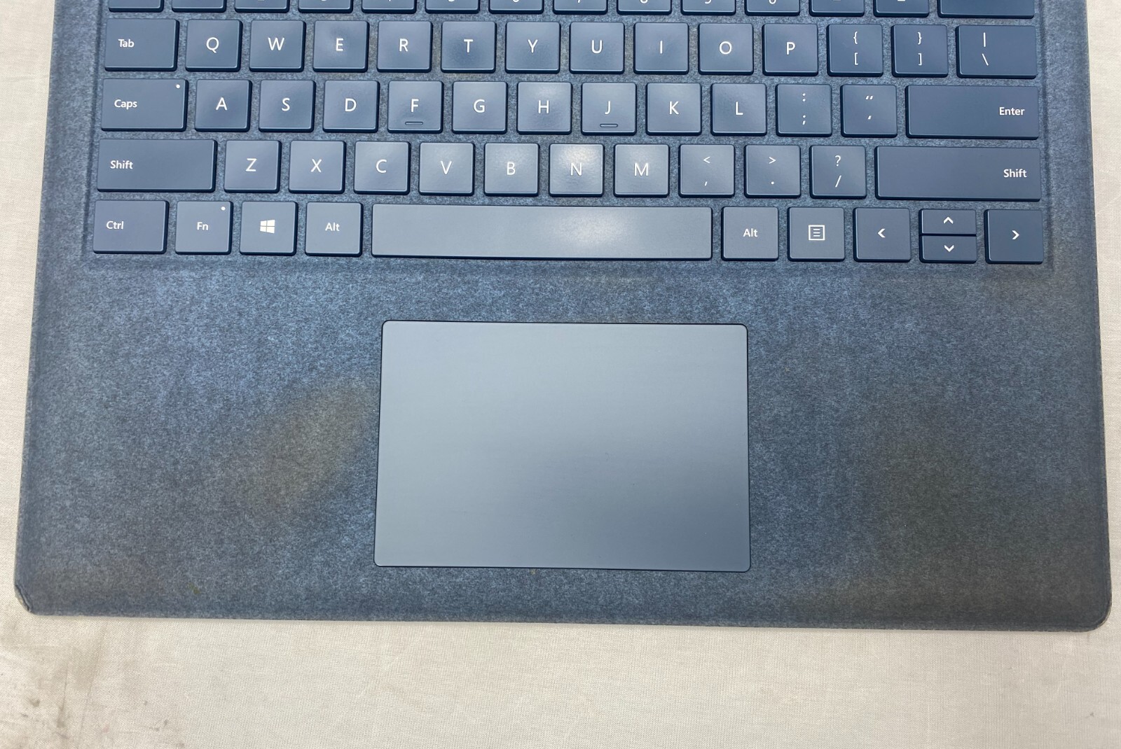 Microsoft Surface Laptop 13.5” – Intel Core i5 – 8GB – 256GB – Cobalt Cracked