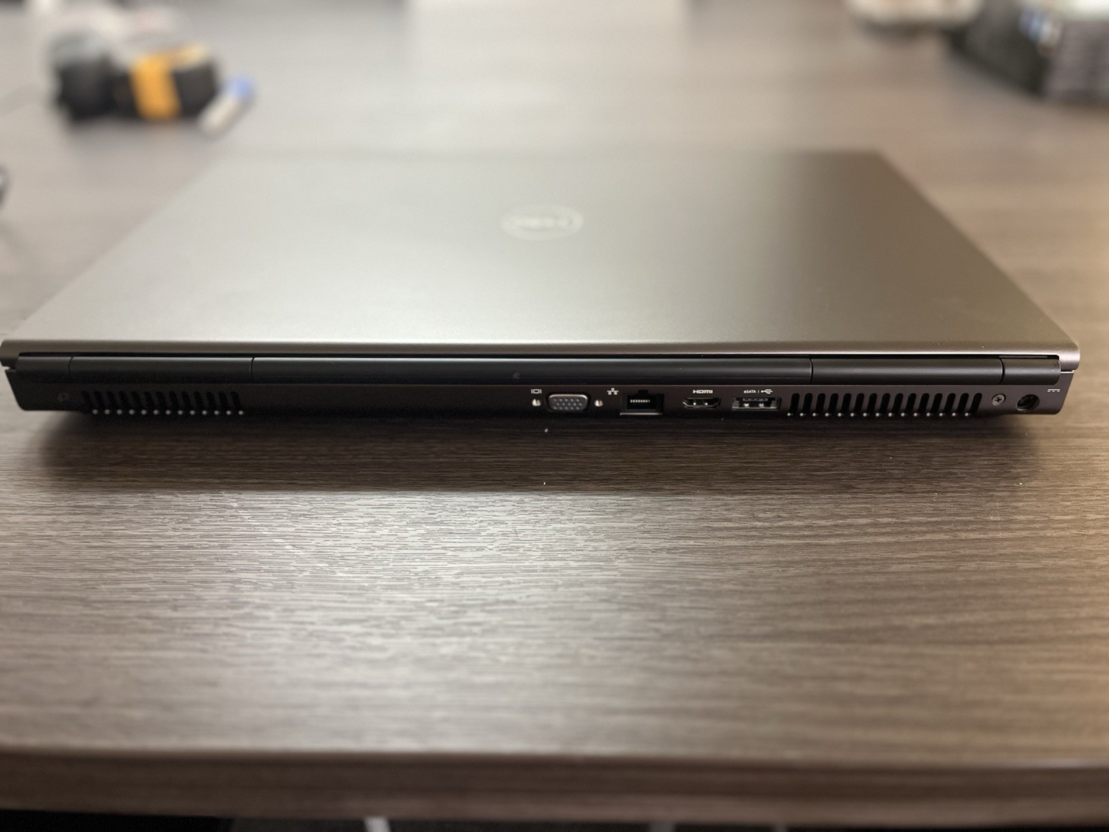 Dell Precision M6800 i7 8GB 256GB SSD Hybrid Graphics 17″ Win 10 Pro Gray