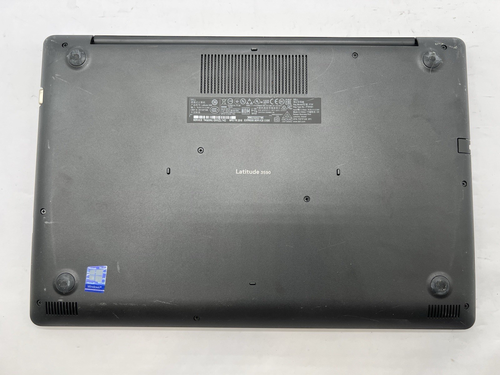 Dell Latitude 3590, i7-8550U CPU, @ 1.80GHz, 8GB RAM, 256GB SSD-No OS/Charger