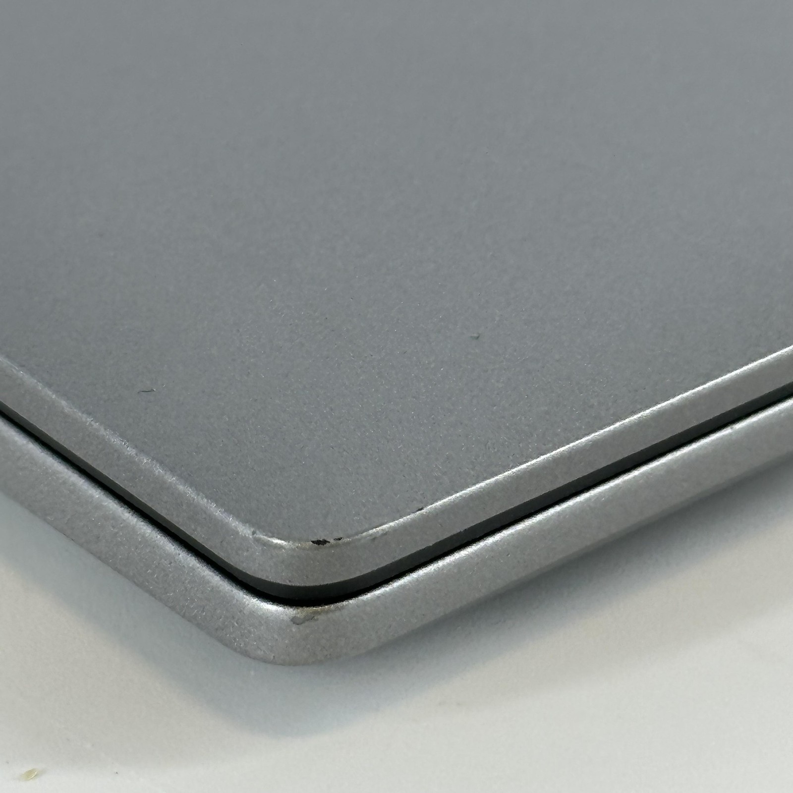Dell Latitude 5450 14 Gray FHD 1.7 GHz Ultra 7 165U 16GB 512GB SSD-Very Good