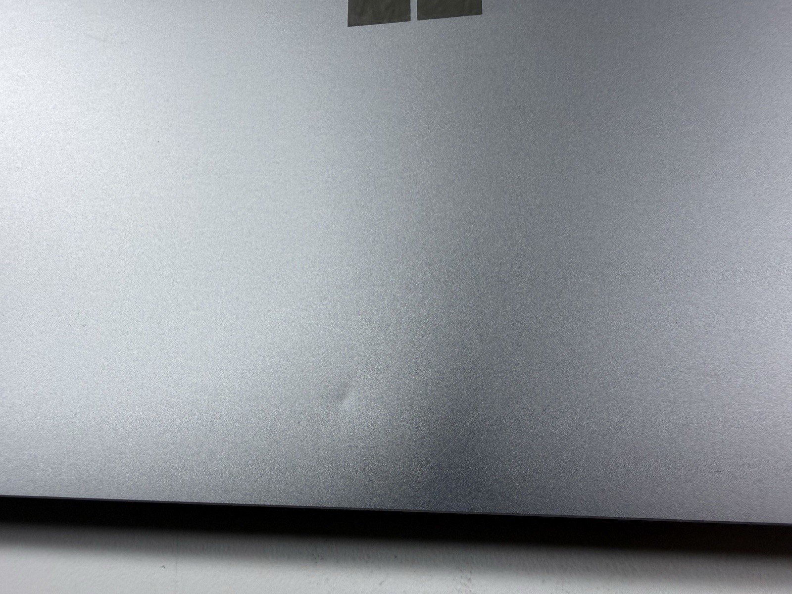 Microsoft Surface Laptop 5 13.5” 1950 Intel Core i7-1265U 16GB RAM 512GB NVME