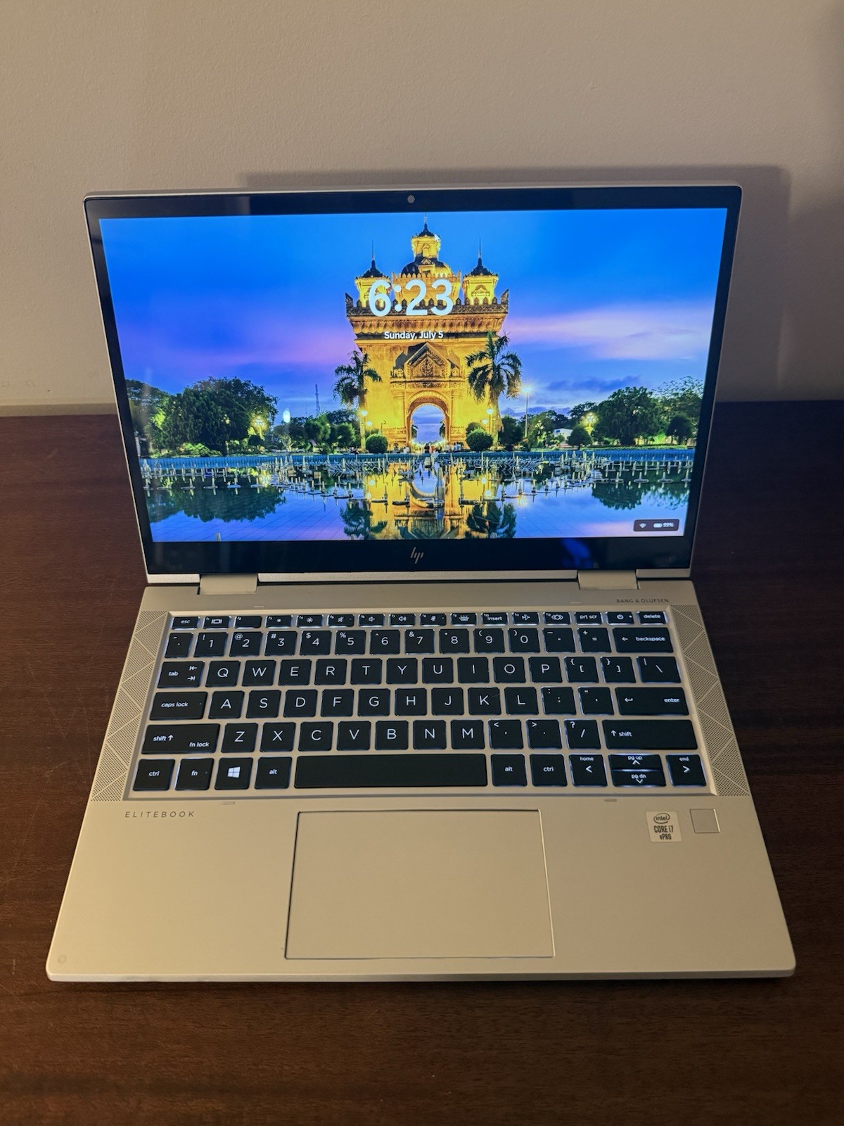 HP EliteBook x360 830 G7 14″ i7-10810U 32GB 1TB SSD Win 11 Pro 2-in-1
