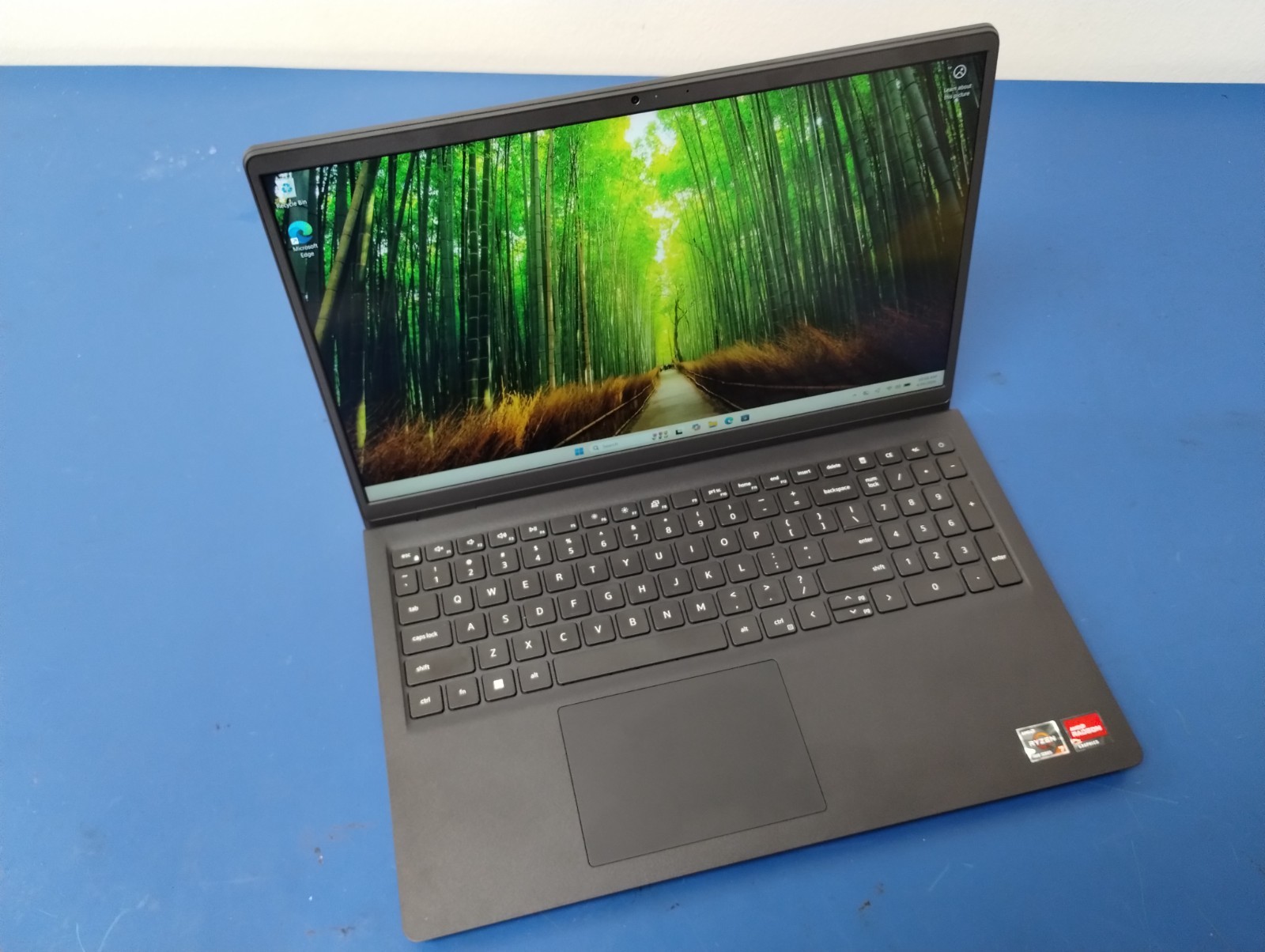 DELL 15 DC15255 G8MK9, AMD Ryzen 7 7730U, 2.00 GHz, 16 GB RAM, 512 GB NVMe SSD