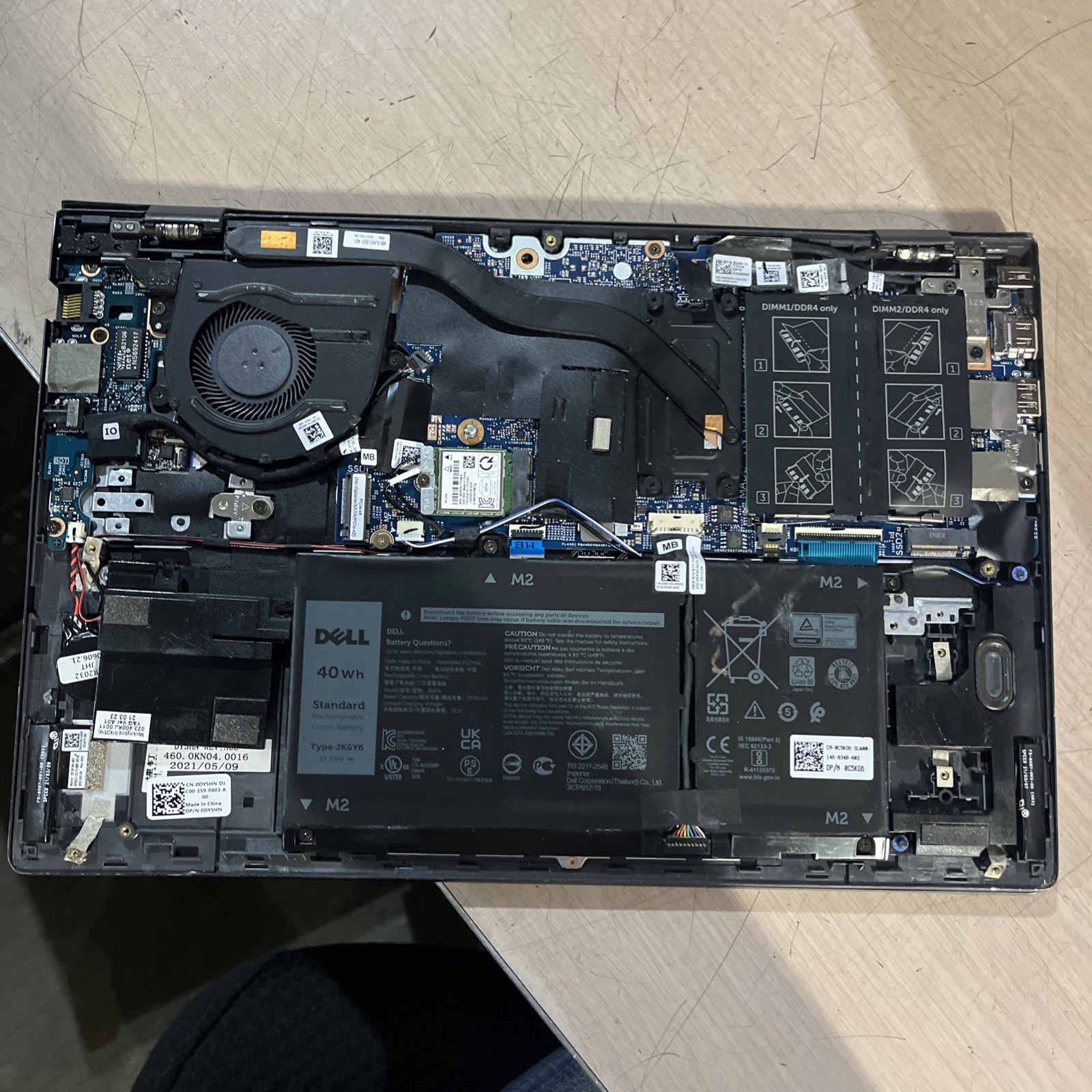 DELL VOSTRO 5402 INTEL CORE I5-1135G7 4GB RAM NO HD
