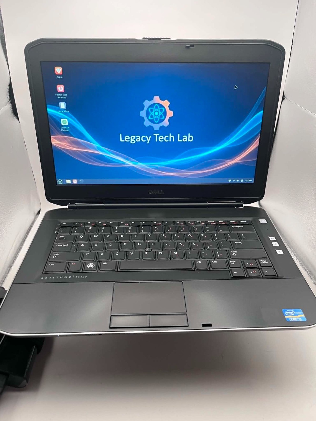 Dell Laptop Linux Mint Cinnamon 8GB Ram,500 GB HD, Good Battery, 1 year warranty
