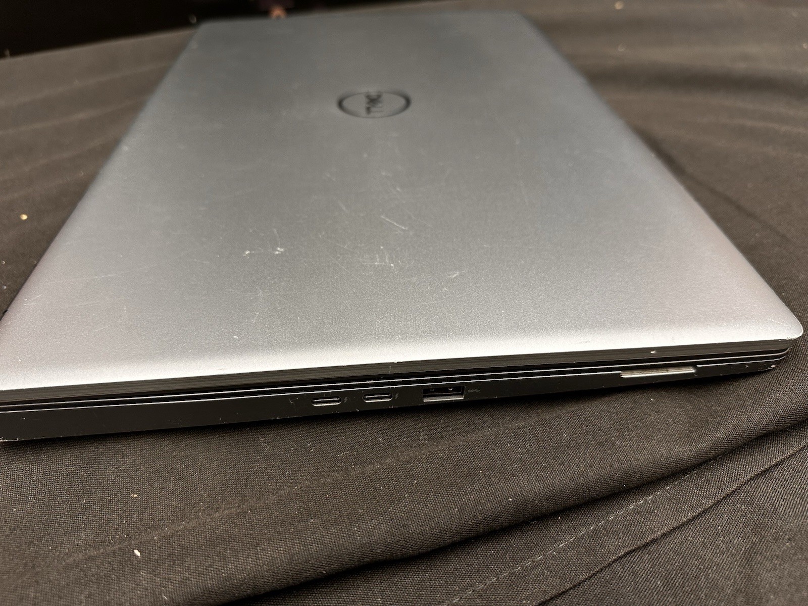 Dell Precision 7750 17.3″ i5-10400H 2.6GHz 32Gb Ram 512Gb SSD Nvme. #08