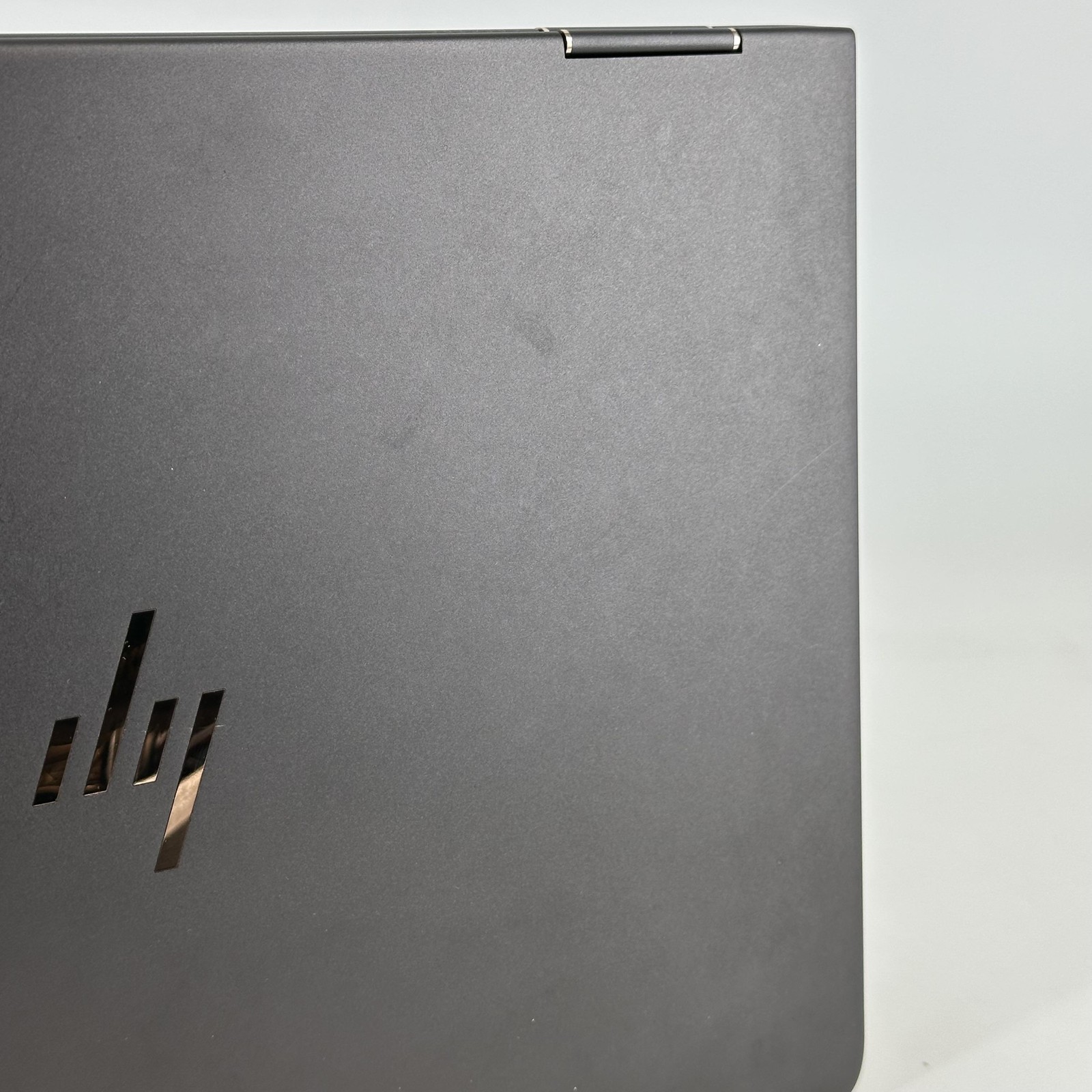 HP Spectre 13 x360 Gray 4K TOUCH i7-7500U 2.70GHz 16GB 512GB SSD Good WHITE SPOT