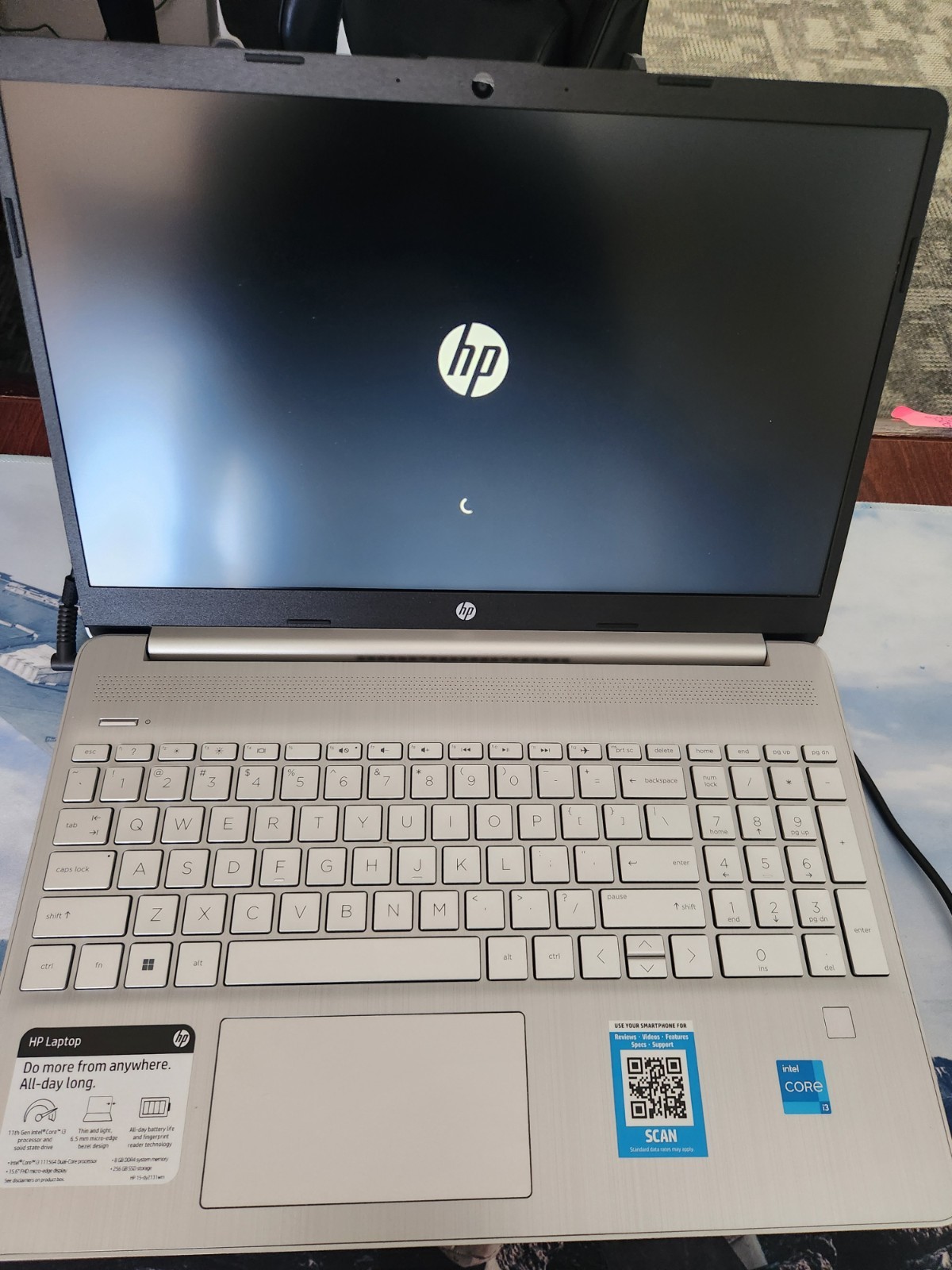1x HP Laptop 15-dy2131wm 15.6″ FHD intel Core i3-1115G4 3GHz 8GB RAM 256GB SSD