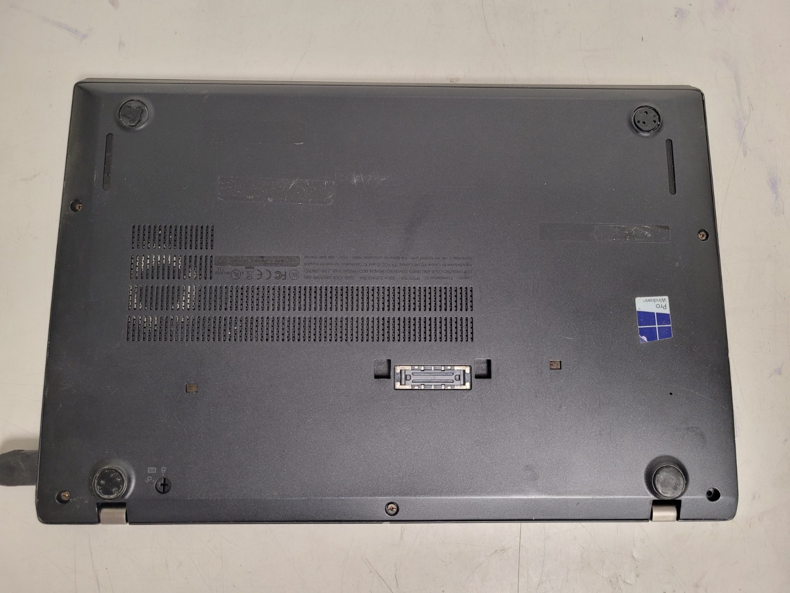 Lenovo ThinkPad T460s 14″ i7-6600u 2.6gh 8gb ram 500gb ssd w11p charger PC0BPN4M