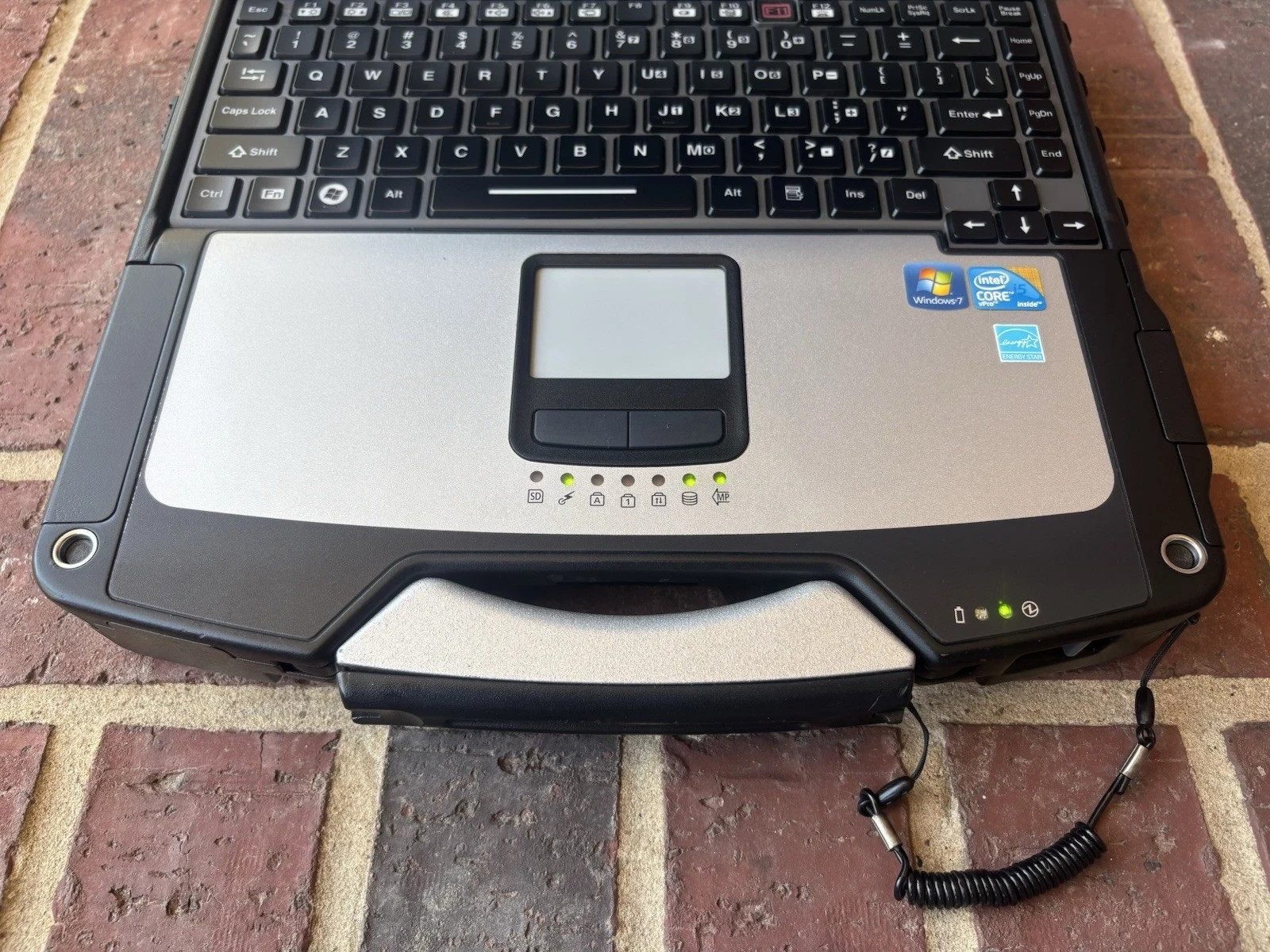 Panasonic Toughbook CF-31 MK1 Core i5 @2.40GHz 4GB 500GB HHD Win XP Rugged DVD