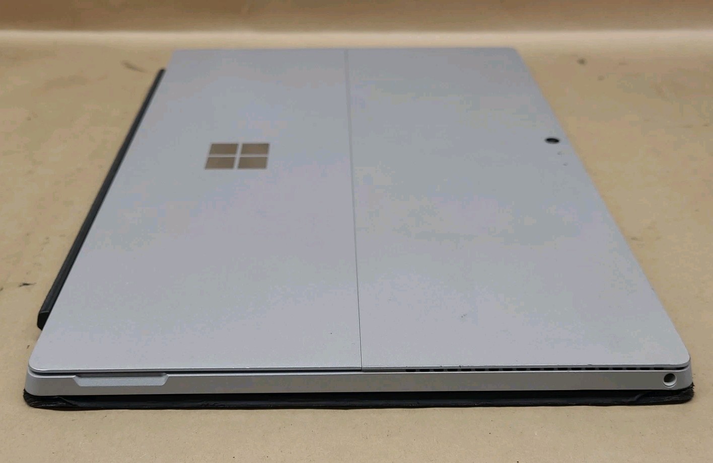 Microsoft Surface Pro 4, Intel Core i5-6300U @ 2.4GHz, 4GB RAM, 128GB SSD, W11P