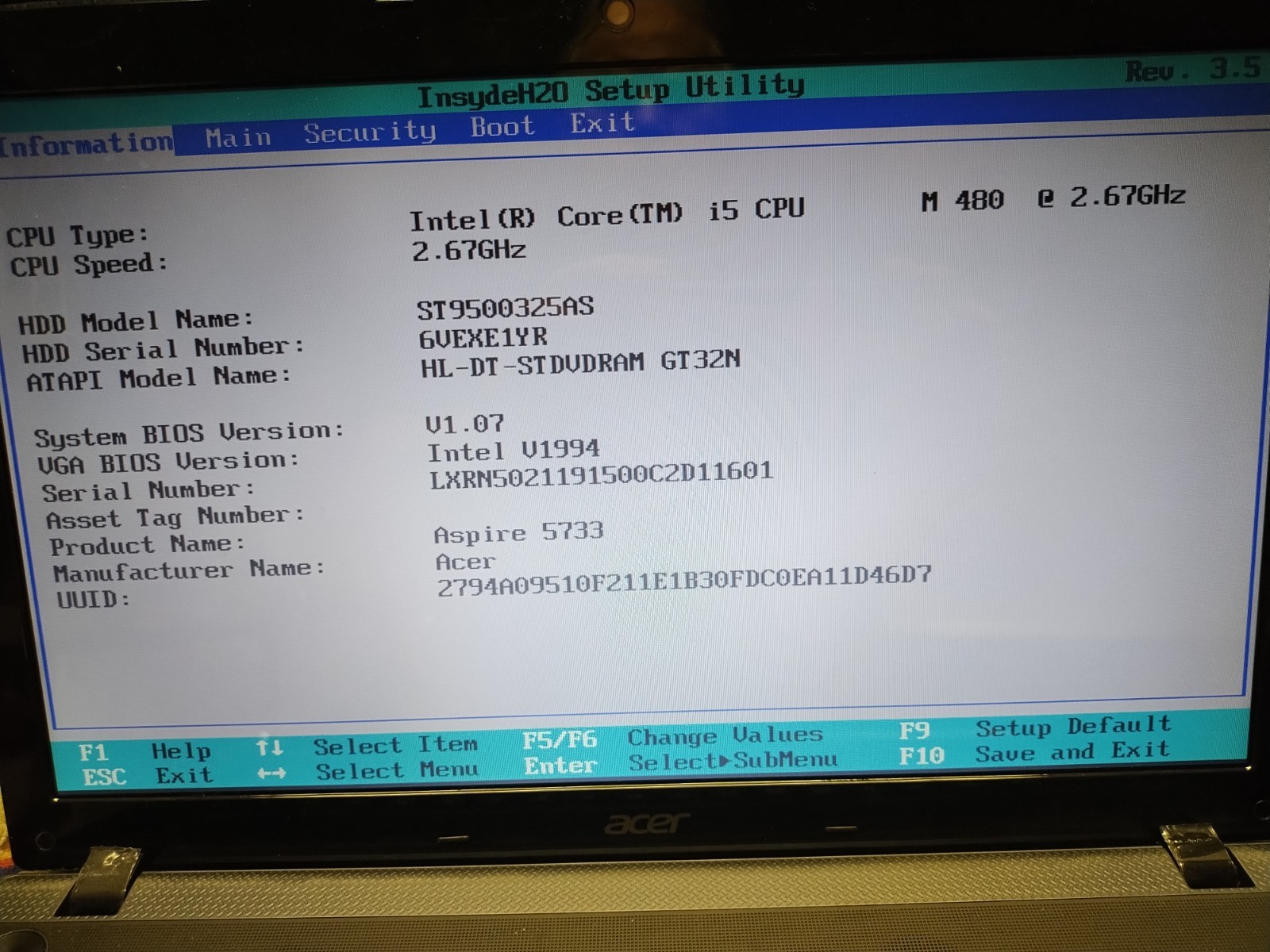 Acer Aspire 5733-6410 Intel Core i5-380M 6GB No operating system. new battery