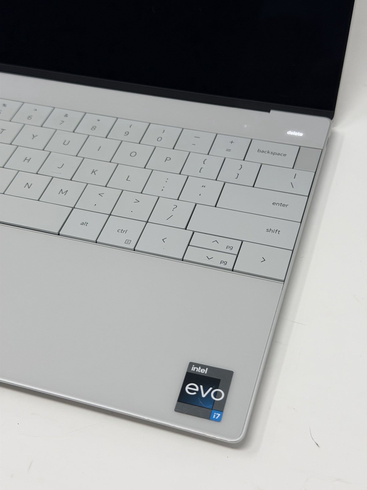 [A- GRADE] Dell XPS 13 Plus 9320 13″ FHD+ Touch Laptop i7-1360P 256GB SSD 16GB