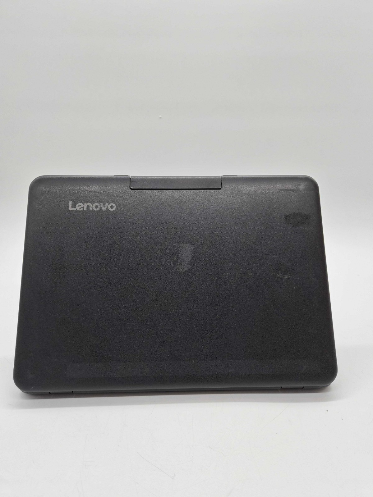 LENOVO N22/ 4GB RAM / INTEL CELERON N3050@ 1.60GHZ / 64 HDD / W10 / WORN KEYS,