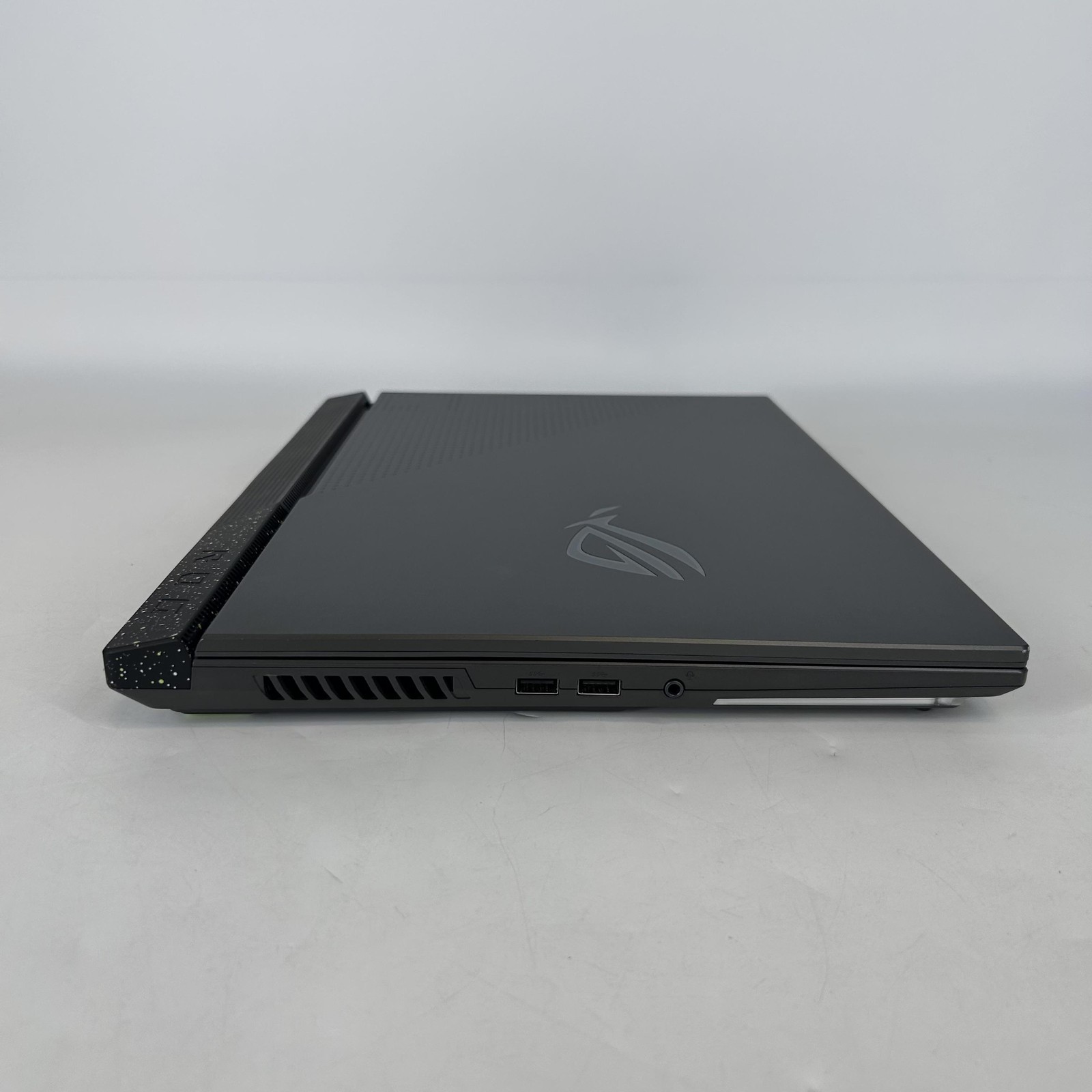 Asus ROG Strix G17 G713 240Hz 2K 3.0 GHz Ryzen 9 7845HX 16GB 1TB SSD RTX 4060
