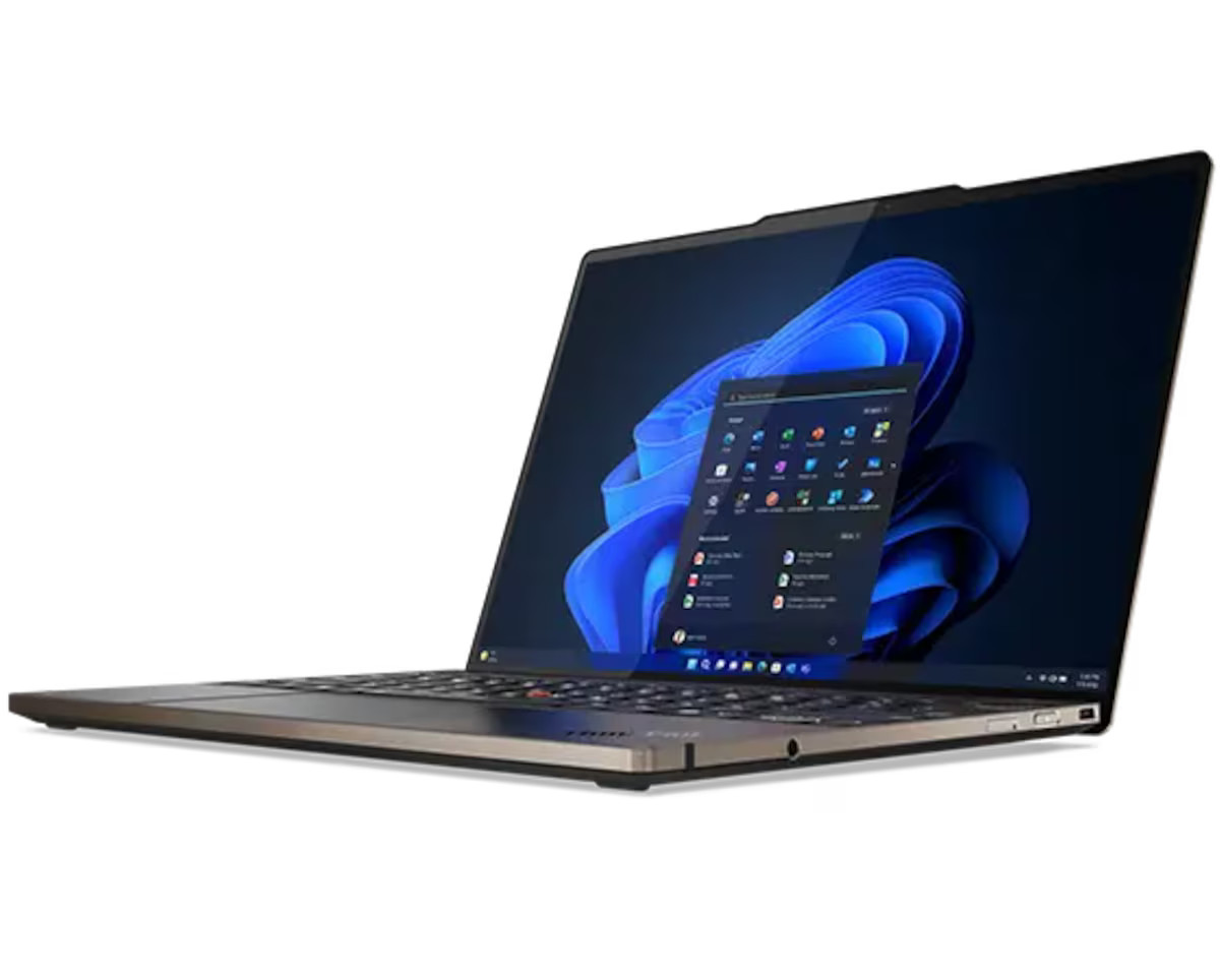 Lenovo ThinkPad Z13 AMD Gen 2 Ryzen 7 PRO 7840U 16 GB RAM 512 GB SSD 13.3 in W11