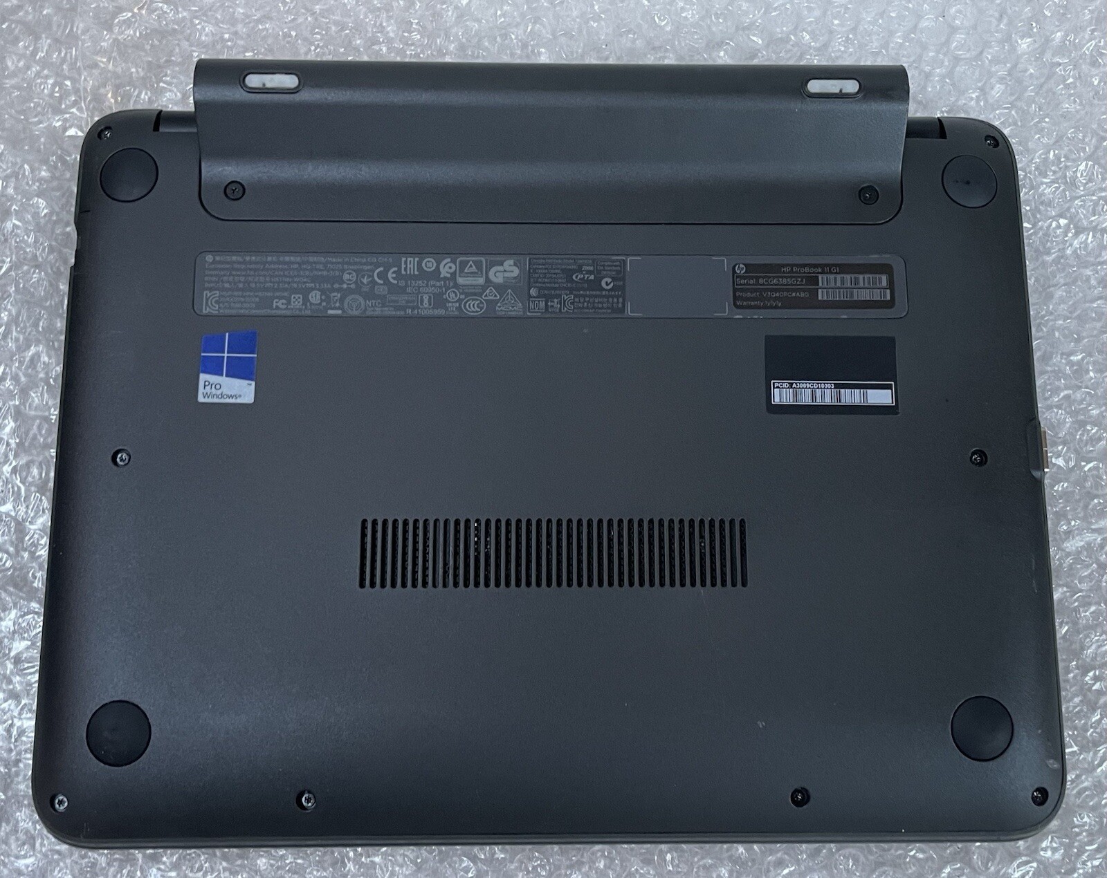 HP Probook 11 G1 Laptop 11.6″ i3-5005U@2.00GHz NO HDD NO RAM