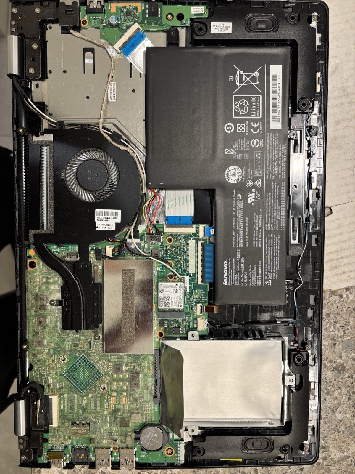 Lenovo Flex 3-1580 I7 Gen6 Missing Screen For parts