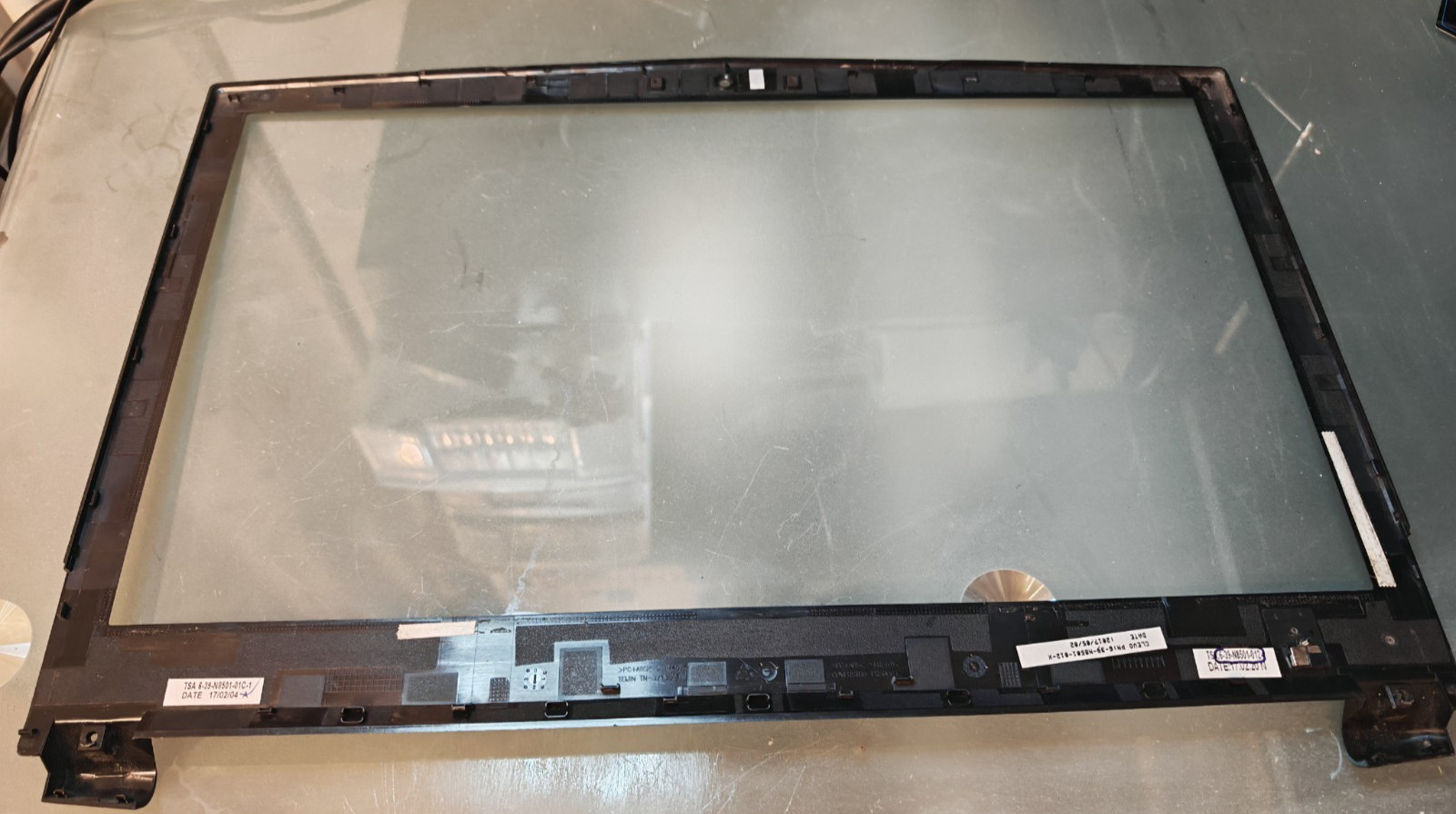 XMG CLEVO A507 N850HK FRAME FRAME COVER DISPLAY 6-39-N8501-012