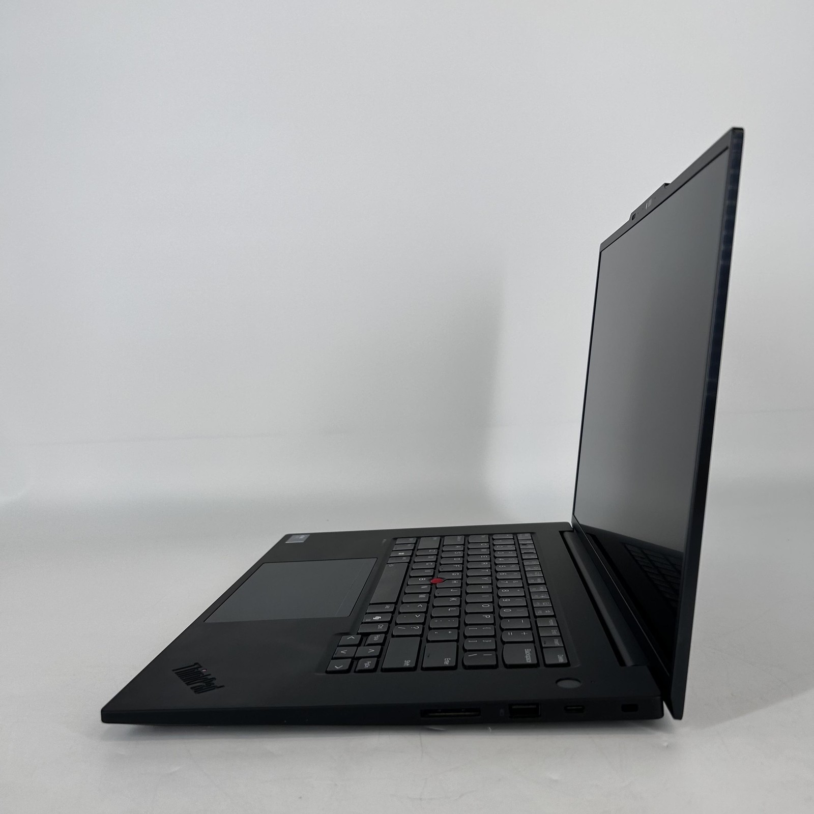 Lenovo ThinkPad P1 Gen 7 16 QHD+165Hz 2.3GHz Ultra 9 185H 32GB 1TB SSD RTX 4070