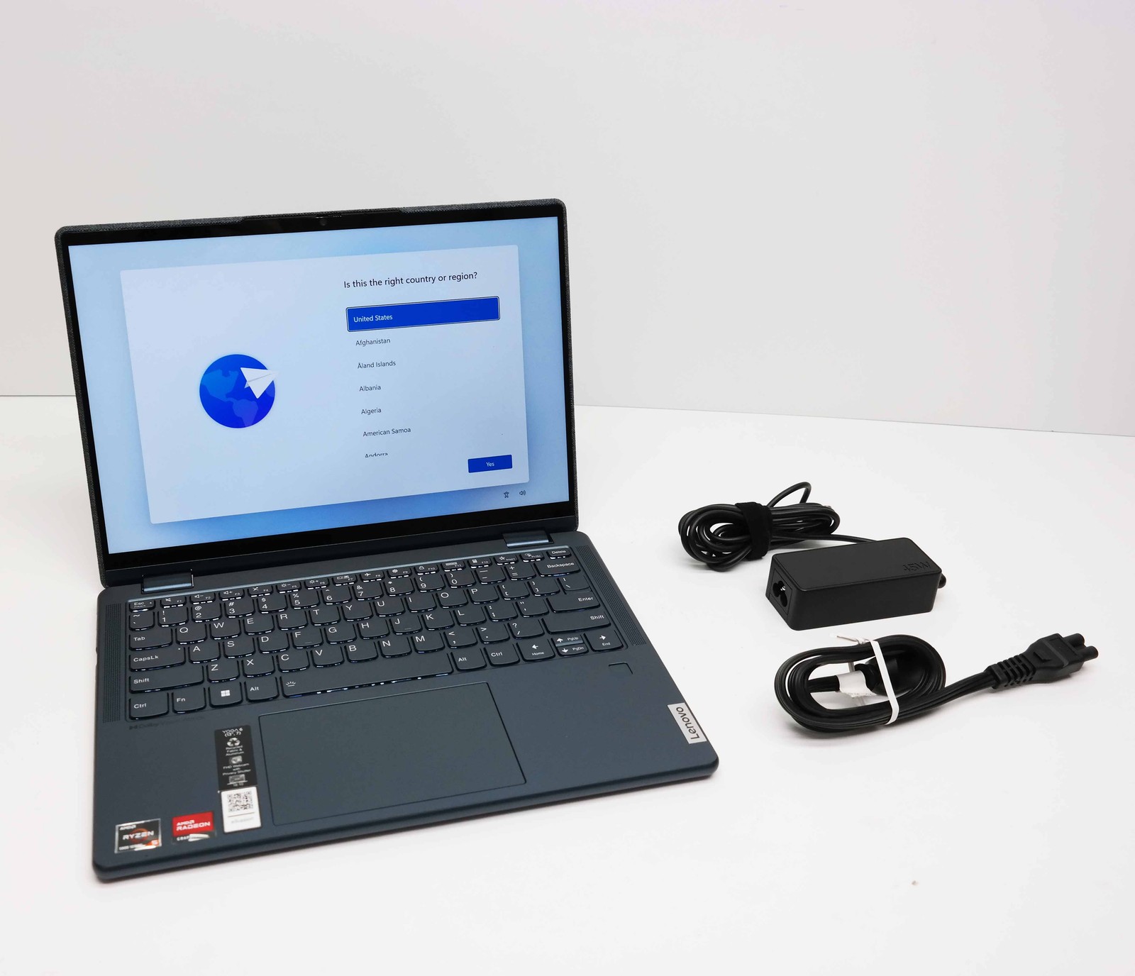 Lenovo Yoga 6 13.3″ AMD Ryzen 5 5500U 8GB 256GB