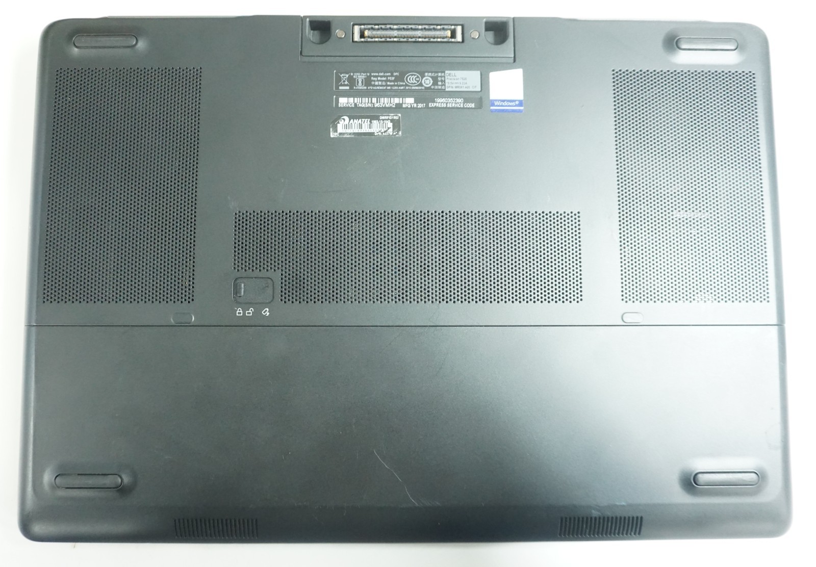 Dell Precision 7520 15.6″ Intel i7-7820HQ @ 2.90GHz 32GB RAM NO OS / NO SSD
